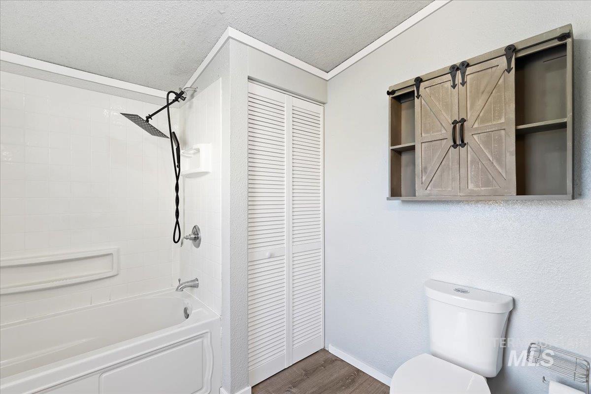 11400 W Hawkins, Nampa, Idaho 83651, 4 Bedrooms, 2 Bathrooms, Residential For Sale, Price $335,000, 98925431