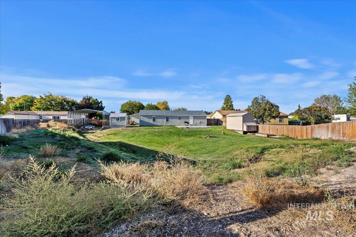 11400 W Hawkins, Nampa, Idaho 83651, 4 Bedrooms, 2 Bathrooms, Residential For Sale, Price $335,000, 98925431