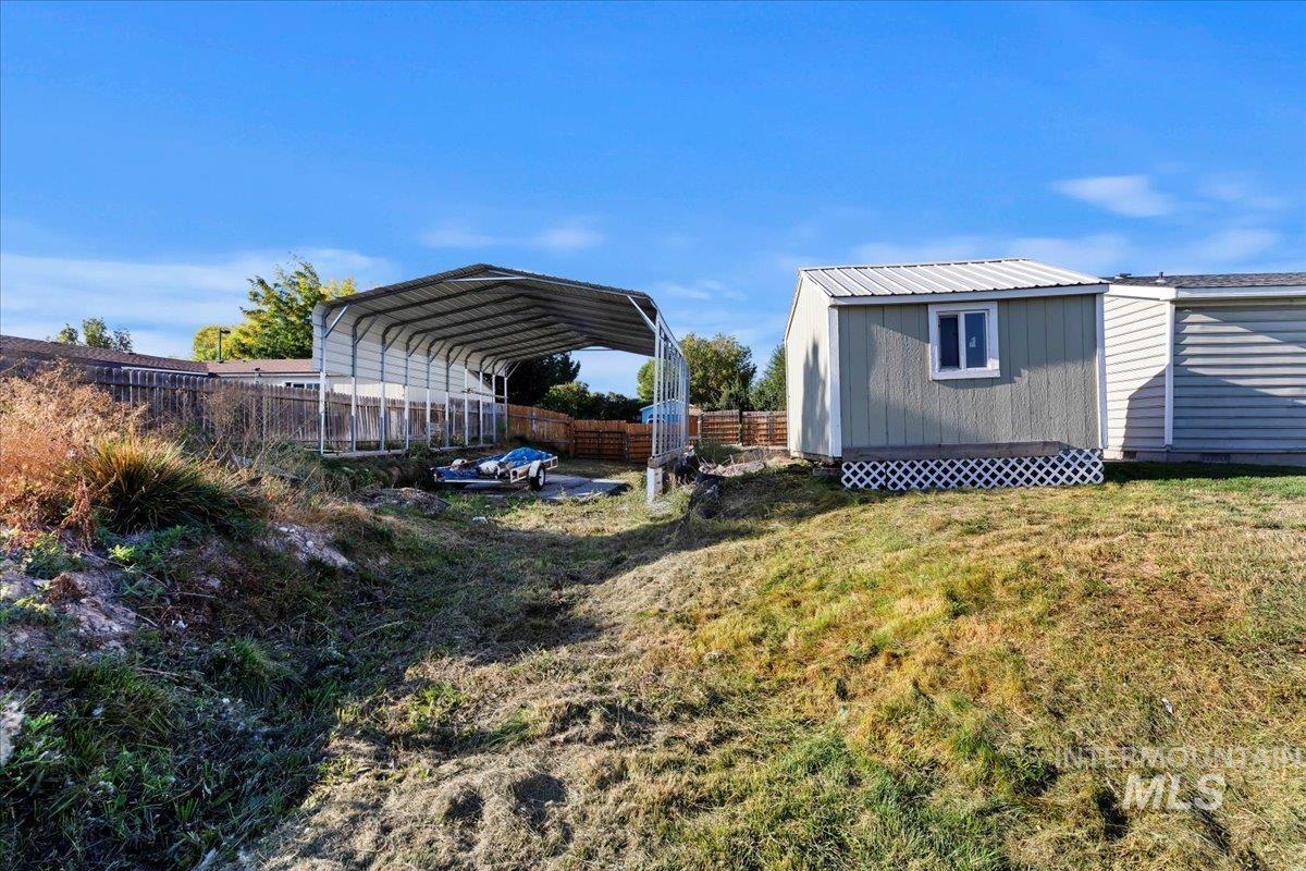 11400 W Hawkins, Nampa, Idaho 83651, 4 Bedrooms, 2 Bathrooms, Residential For Sale, Price $335,000, 98925431