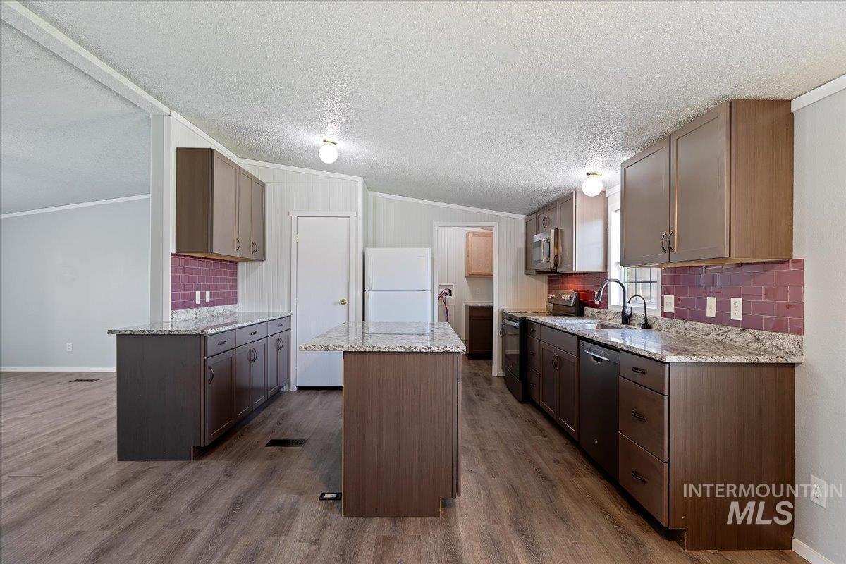 11400 W Hawkins, Nampa, Idaho 83651, 4 Bedrooms, 2 Bathrooms, Residential For Sale, Price $335,000, 98925431