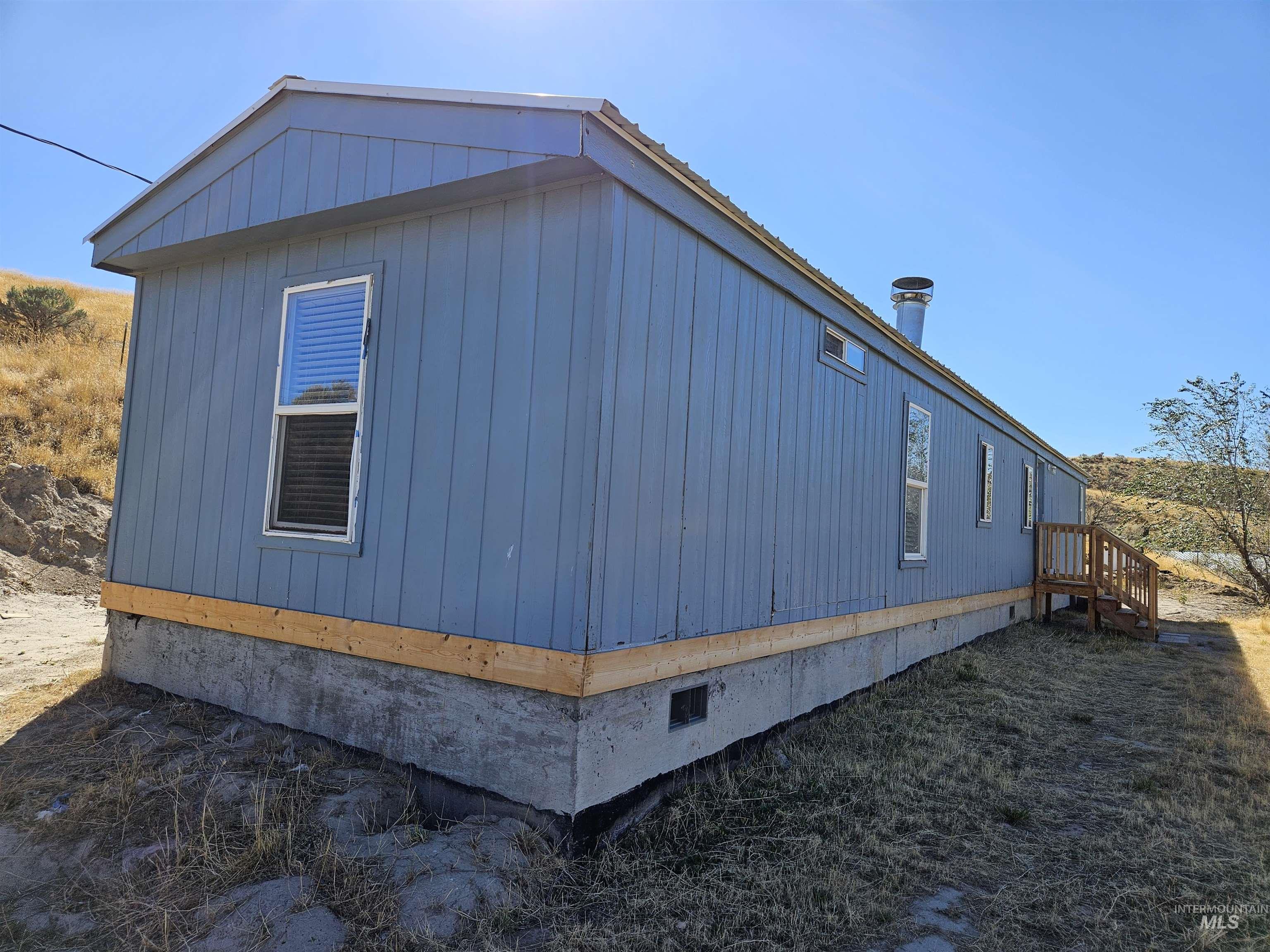 3059 Garden Pl, American Falls, Idaho 83211-5422, 3 Bedrooms, 2 Bathrooms, Residential For Sale, Price $238,888, 98925433