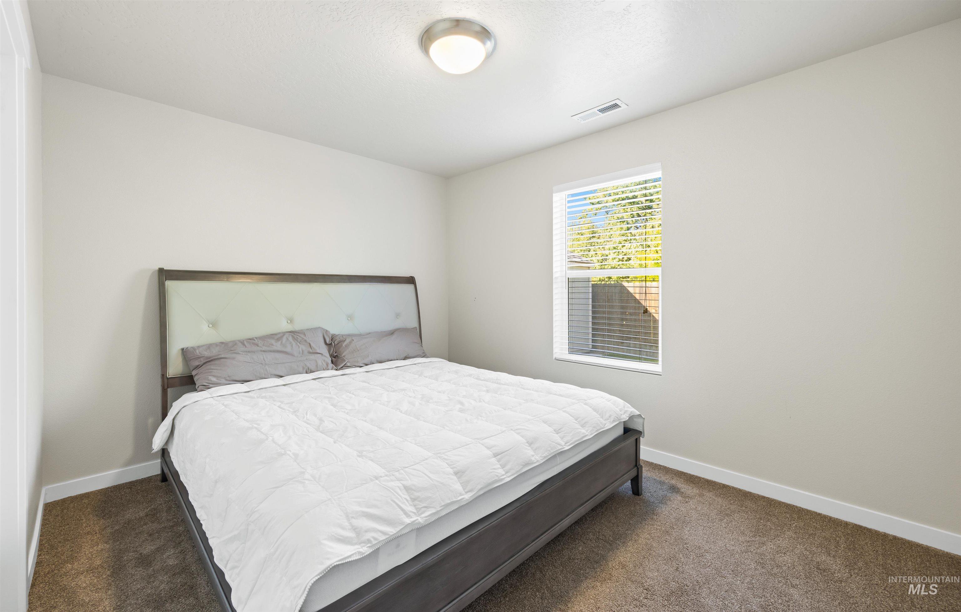 6877 S Cheshire Ave, Boise, Idaho 83709, 4 Bedrooms, 2.5 Bathrooms, Residential For Sale, Price $539,900, 98925434