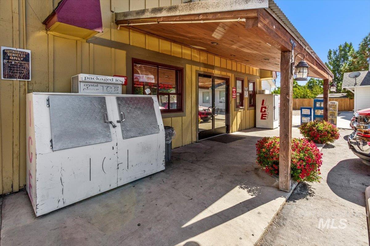 702 S Washington Ave, Emmett, Idaho 83617, Business/Commercial For Sale, Price $840,000, 98925435