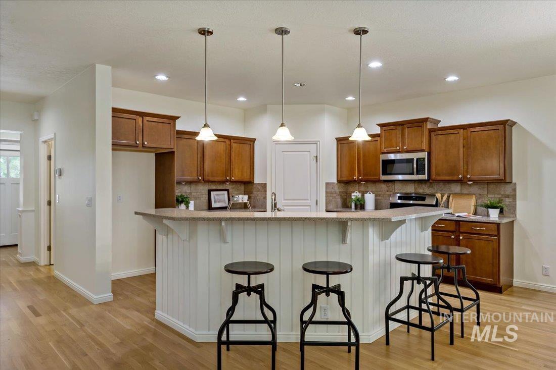 5843 N Morpheus Way, Meridian, Idaho 83646, 4 Bedrooms, 3 Bathrooms, Residential For Sale, Price $625,000, 98925437
