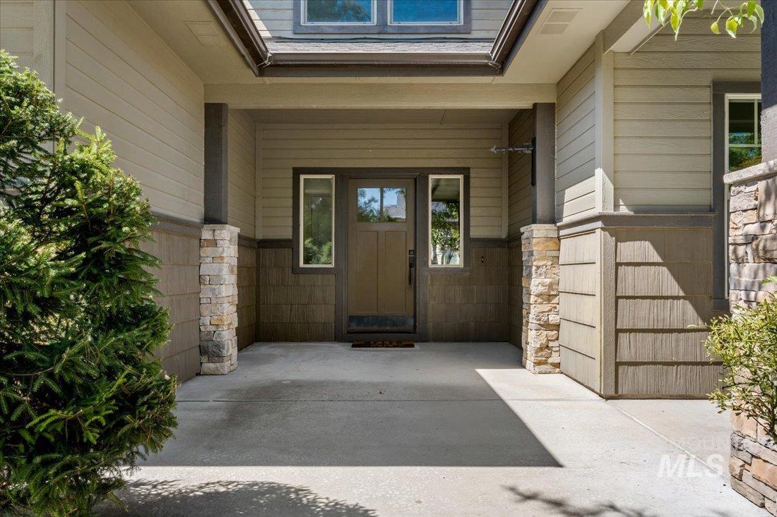 5843 N Morpheus Way, Meridian, Idaho 83646, 4 Bedrooms, 3 Bathrooms, Residential For Sale, Price $625,000, 98925437