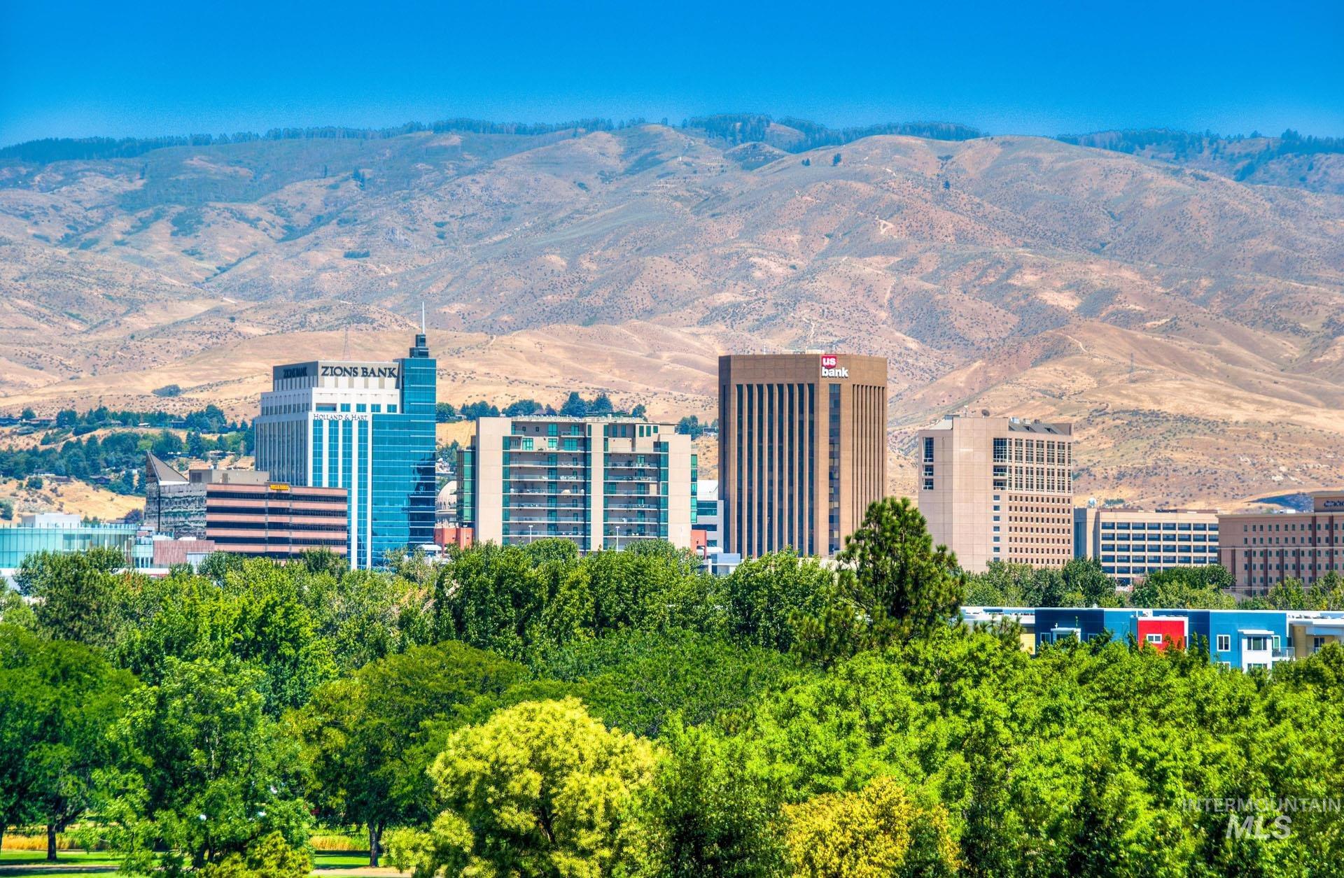 3100 Crescent Rim Dr Unit #304, Boise, Idaho 83706, 2 Bedrooms, 2 Bathrooms, Rental For Rent, Price $2,500, 98925439