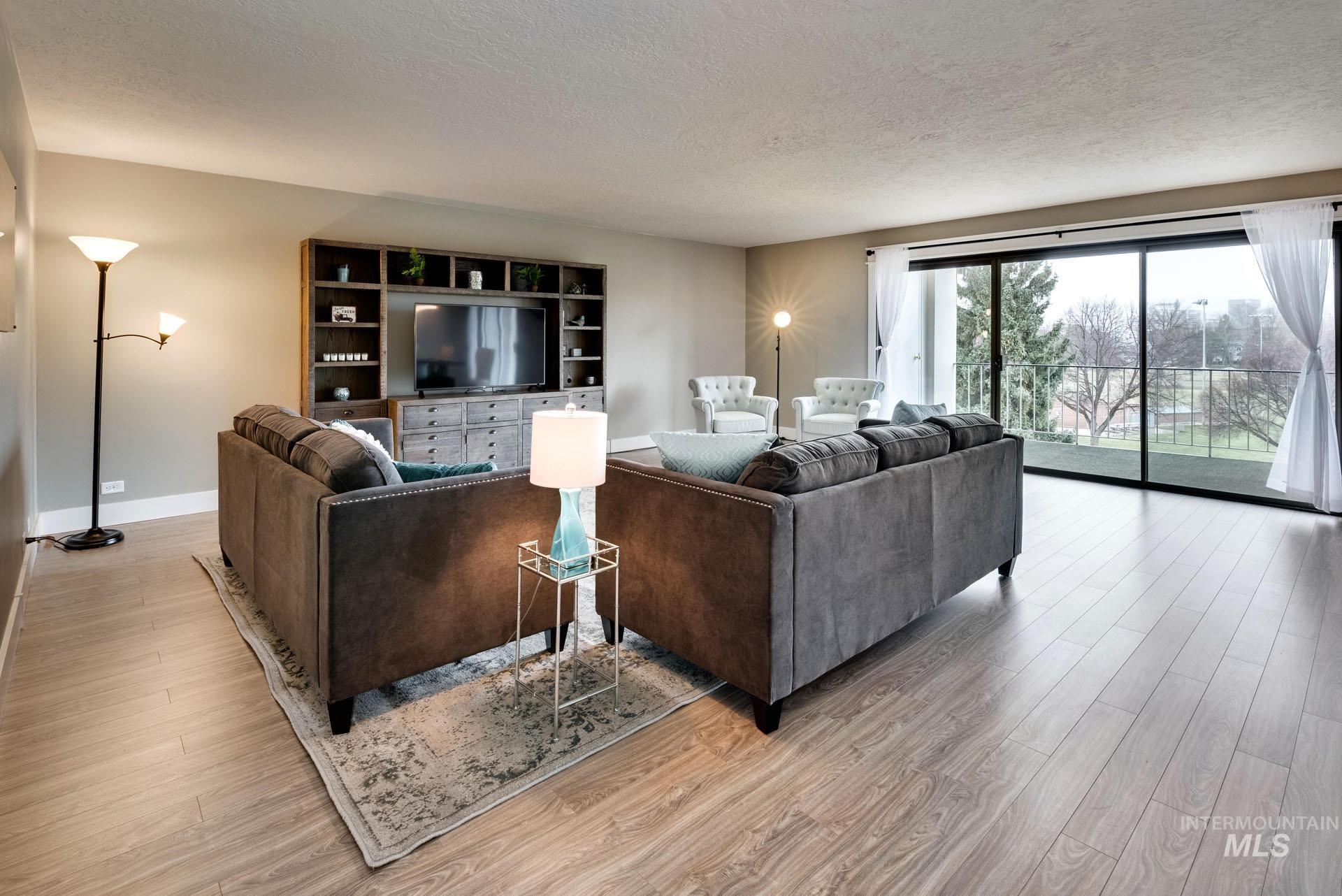 3100 Crescent Rim Dr Unit #304, Boise, Idaho 83706, 2 Bedrooms, 2 Bathrooms, Rental For Rent, Price $2,500, 98925439