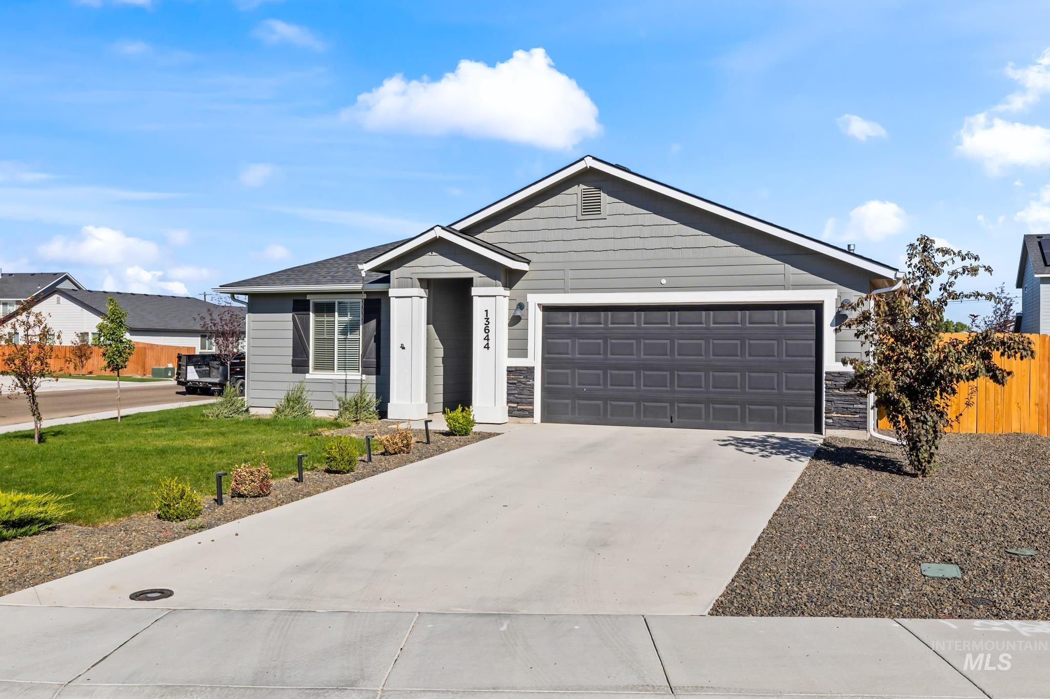 13644 Leppert St, Caldwell, Idaho 83607, 4 Bedrooms, 2 Bathrooms, Residential For Sale, Price $399,900, 98925446