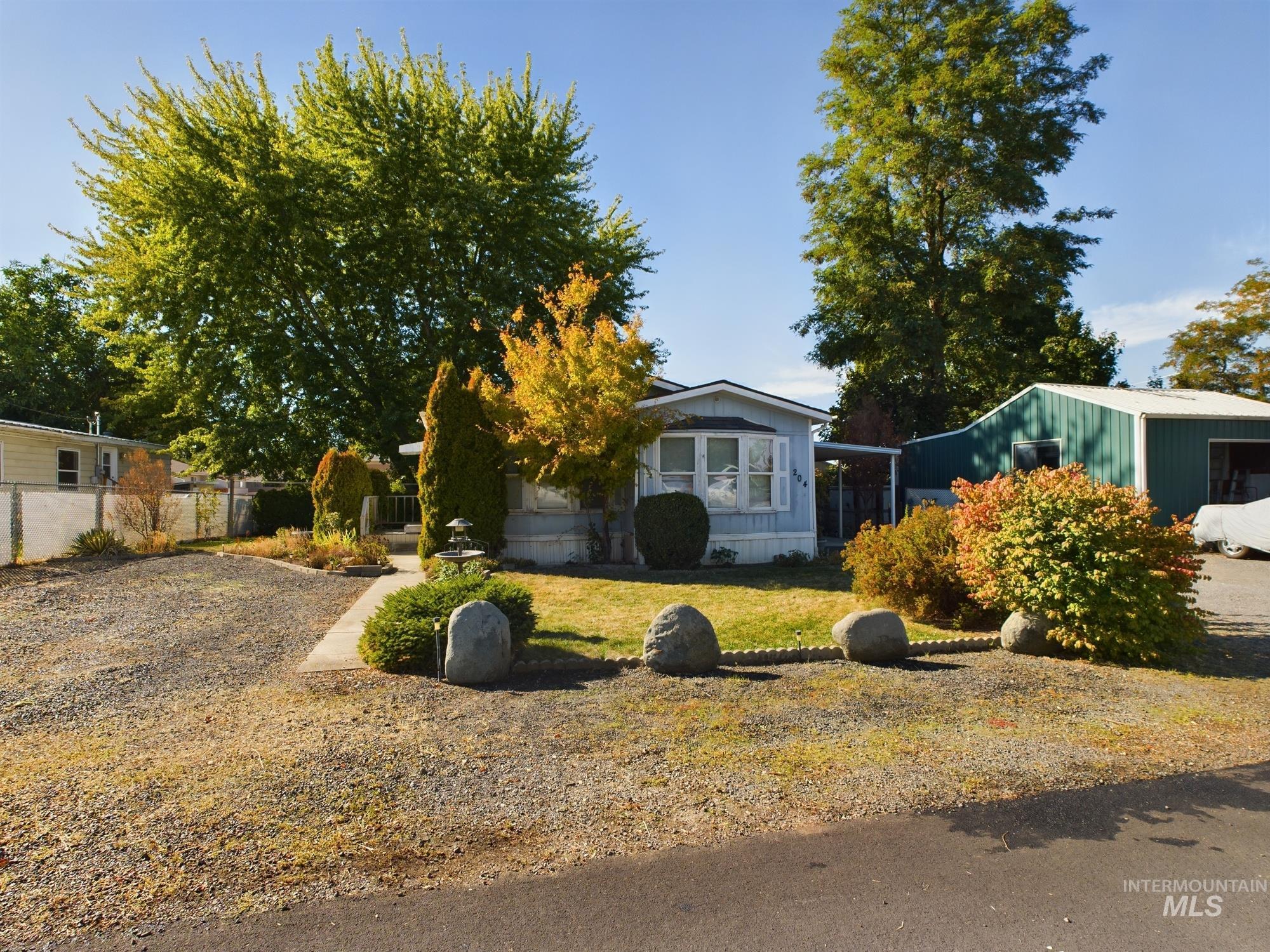 204 S Garden Court, Lewiston, Idaho 83501, 3 Bedrooms, 2 Bathrooms, Residential For Sale, Price $247,000, 98925447