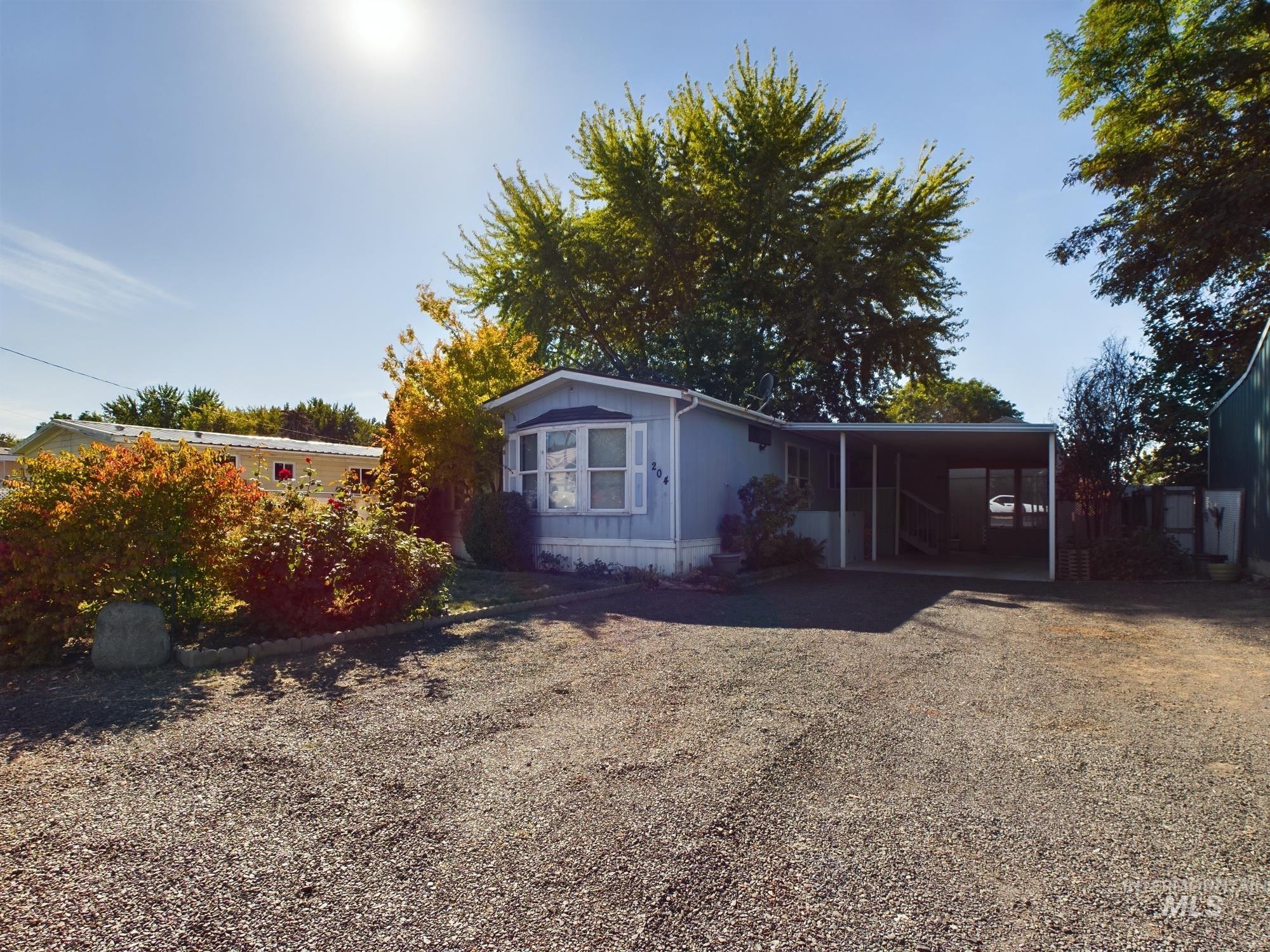 204 S Garden Court, Lewiston, Idaho 83501, 3 Bedrooms, 2 Bathrooms, Residential For Sale, Price $247,000, 98925447