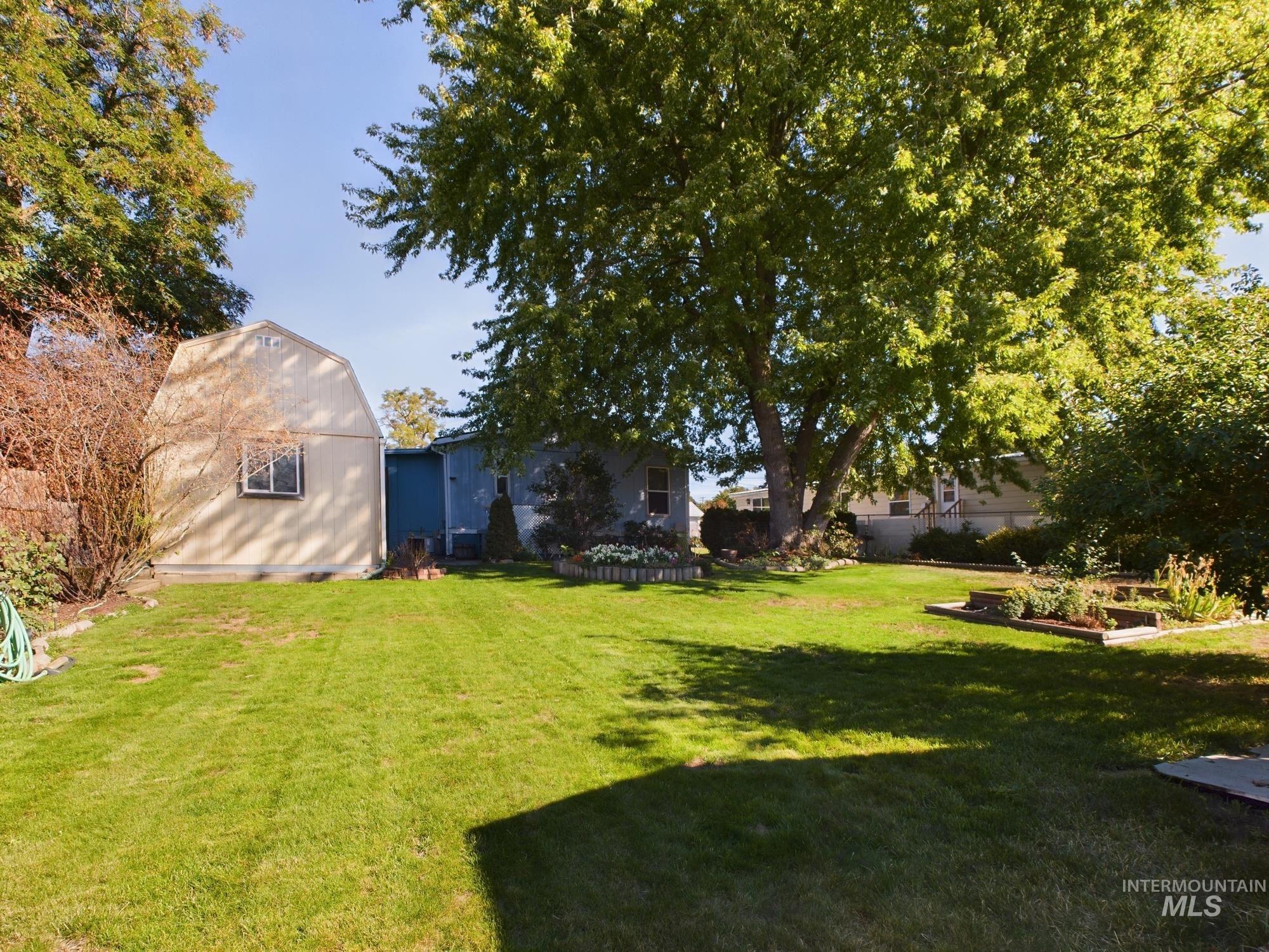 204 S Garden Court, Lewiston, Idaho 83501, 3 Bedrooms, 2 Bathrooms, Residential For Sale, Price $247,000, 98925447