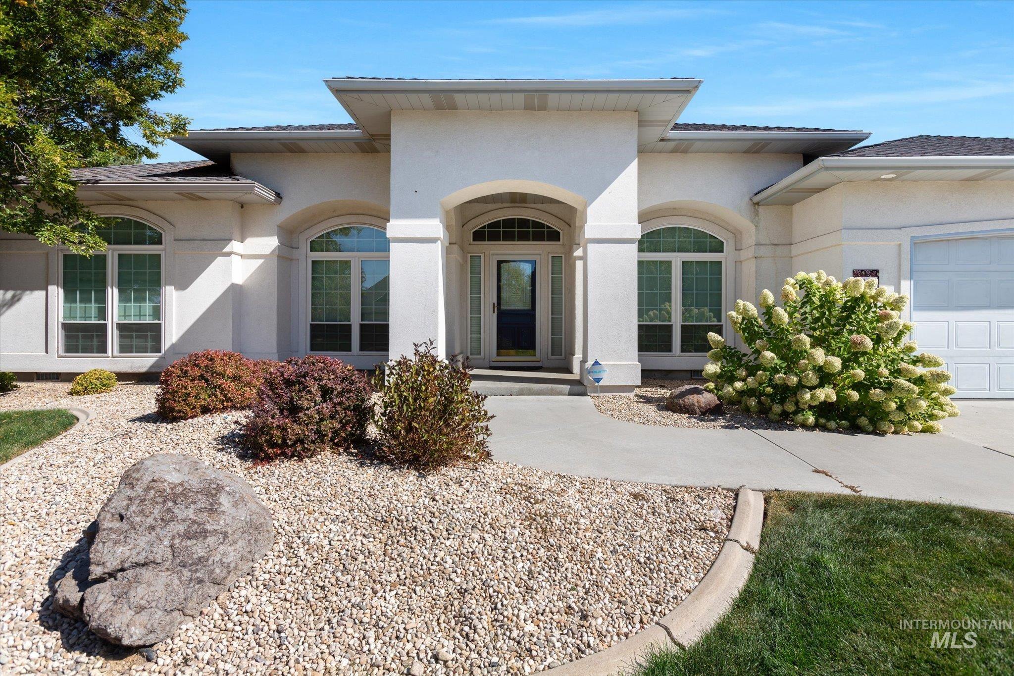2300 SE 5th Way, Meridian, Idaho 83642, 3 Bedrooms, 2.5 Bathrooms, Residential For Sale, Price $719,900, 98925450
