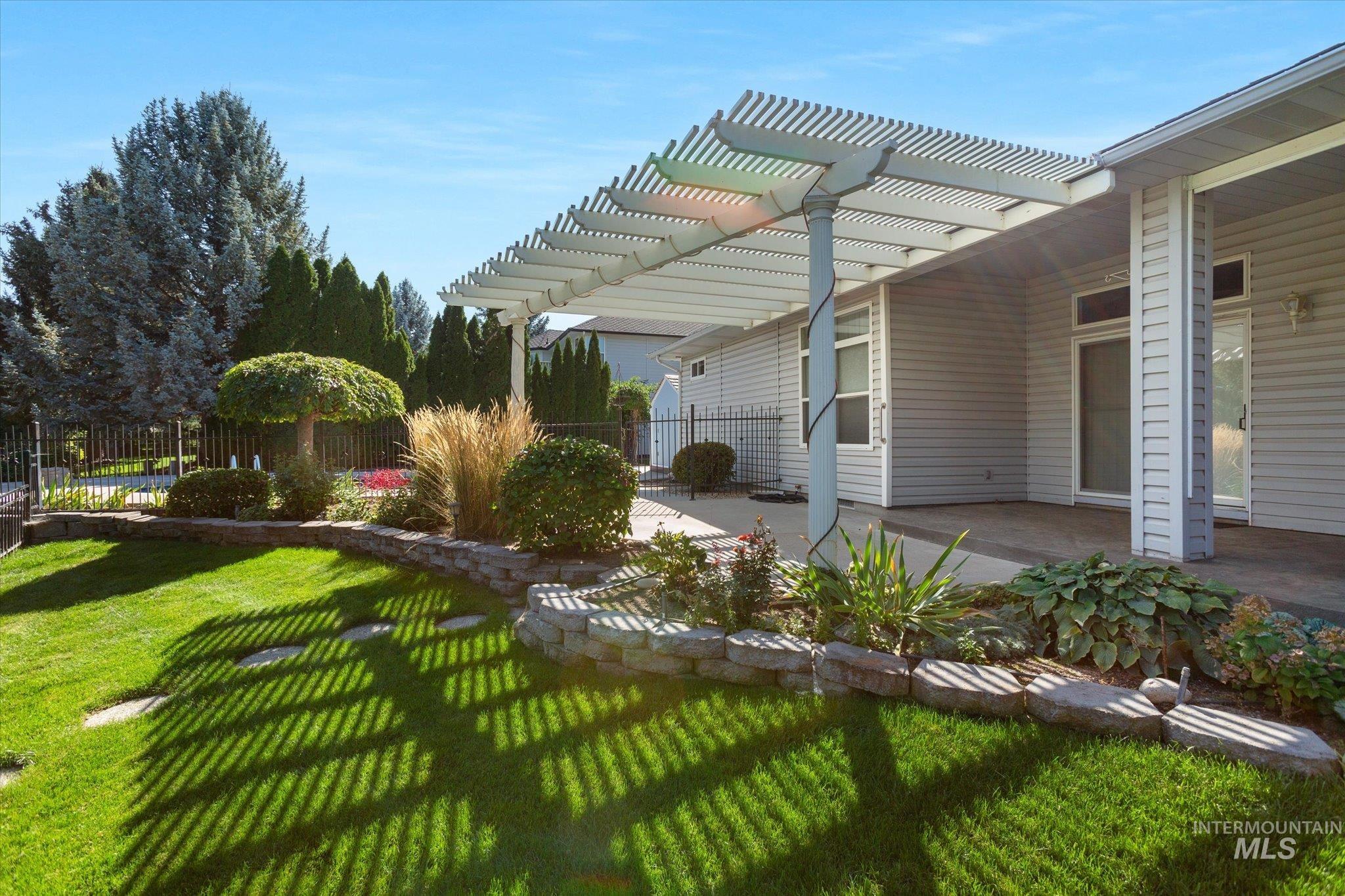 2300 SE 5th Way, Meridian, Idaho 83642, 3 Bedrooms, 2.5 Bathrooms, Residential For Sale, Price $719,900, 98925450