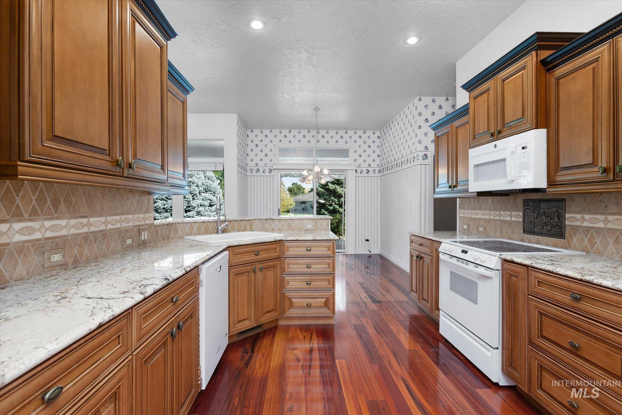 2300 SE 5th Way, Meridian, Idaho 83642, 3 Bedrooms, 2.5 Bathrooms, Residential For Sale, Price $719,900, 98925450