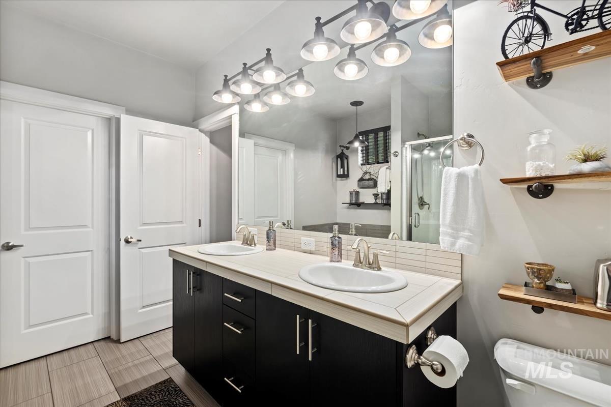 2294 S Gekeler Ln, Boise, Idaho 83706, 3 Bedrooms, 2.5 Bathrooms, Residential Income For Sale, Price $549,900, 98925455