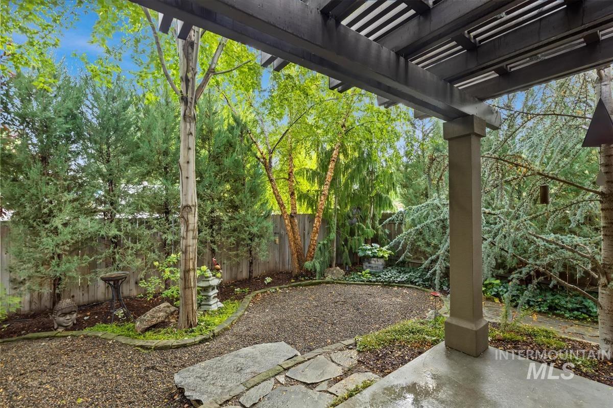 2294 S Gekeler Ln, Boise, Idaho 83706, 3 Bedrooms, 2.5 Bathrooms, Residential Income For Sale, Price $549,900, 98925455
