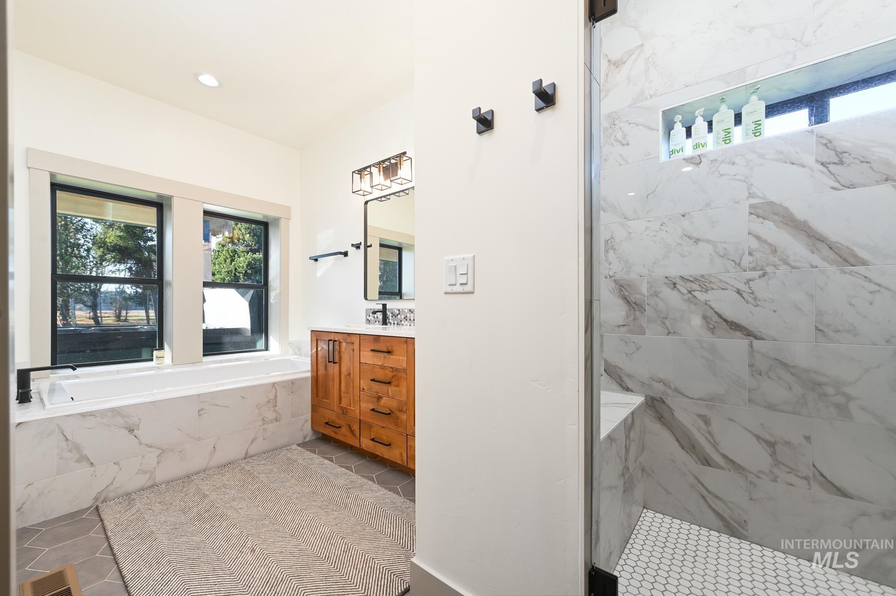 201 W Jug Road, McCall, Idaho 83638, 3 Bedrooms, 3.5 Bathrooms, Residential For Sale, Price $1,825,000, 98925457