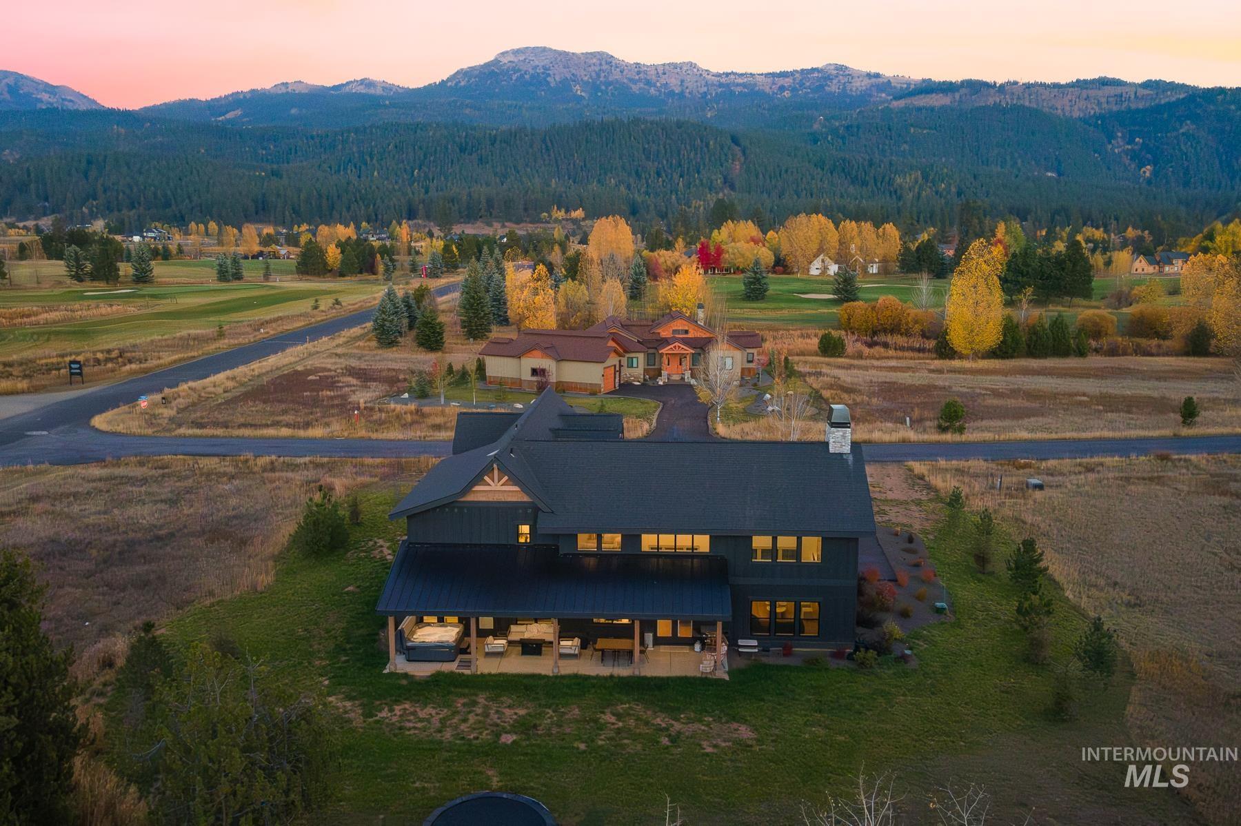 201 W Jug Road, McCall, Idaho 83638, 3 Bedrooms, 3.5 Bathrooms, Residential For Sale, Price $1,825,000, 98925457