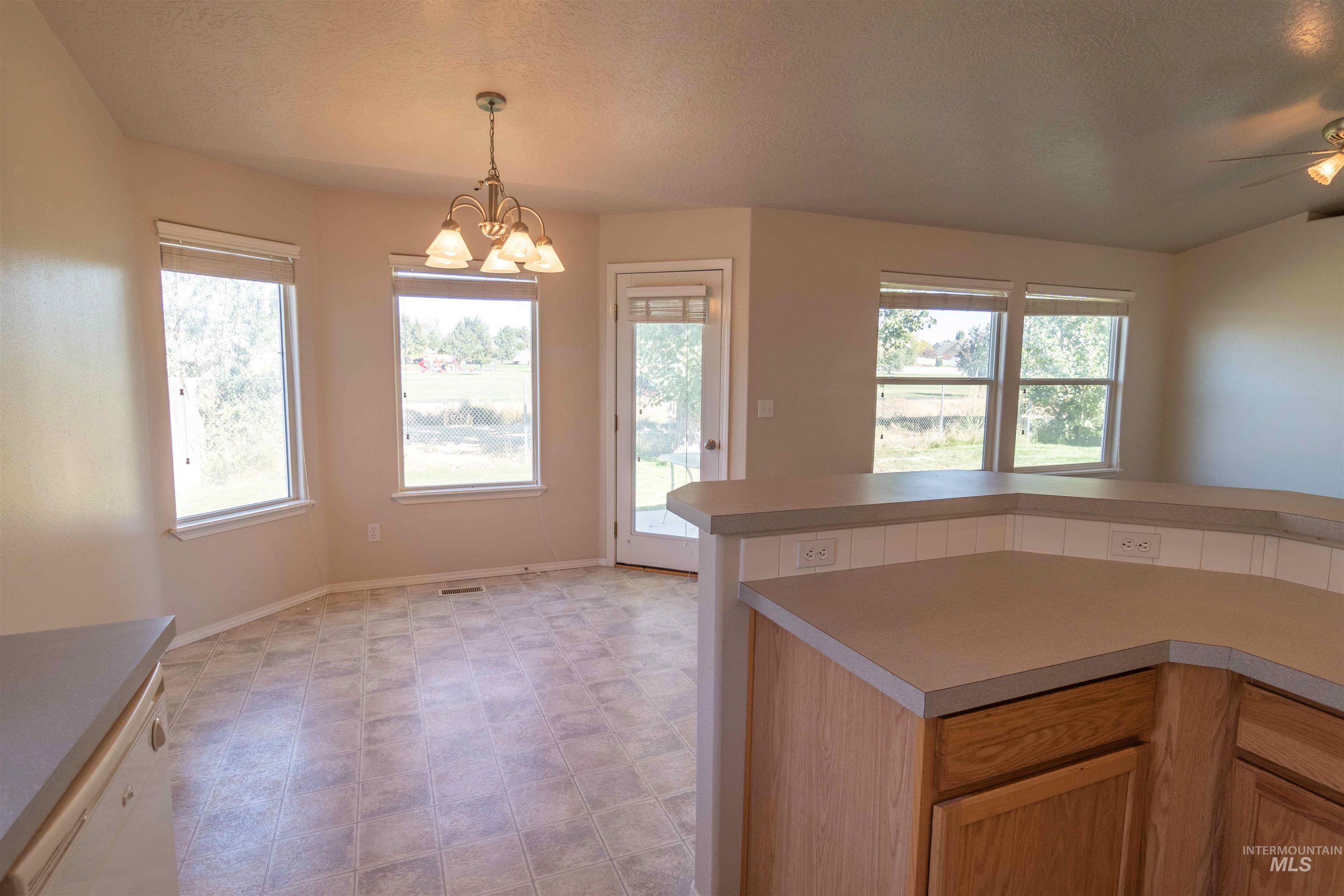 3806 E Clear Springs, Nampa, Idaho 83686, 3 Bedrooms, 2 Bathrooms, Residential For Sale, Price $274,900, 98925462