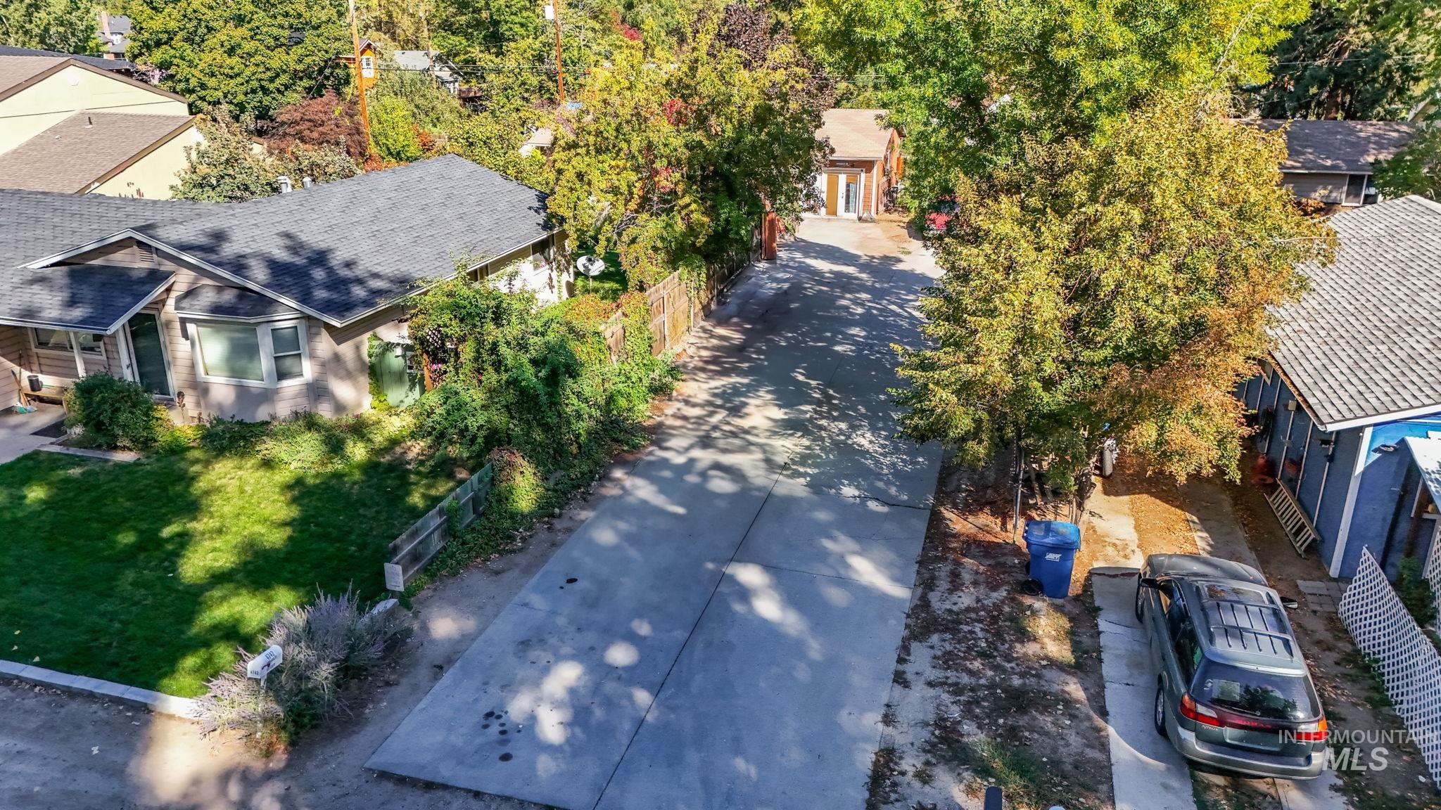 4742 W Willow Ln, Boise, Idaho 83703, 3 Bedrooms, 2 Bathrooms, Residential For Sale, Price $315,000, 98925464