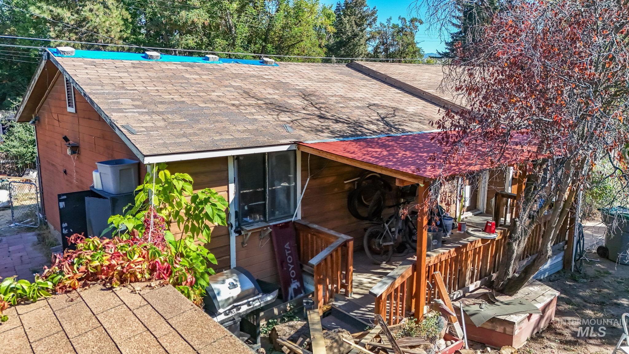 4742 W Willow Ln, Boise, Idaho 83703, 3 Bedrooms, 2 Bathrooms, Residential For Sale, Price $315,000, 98925464