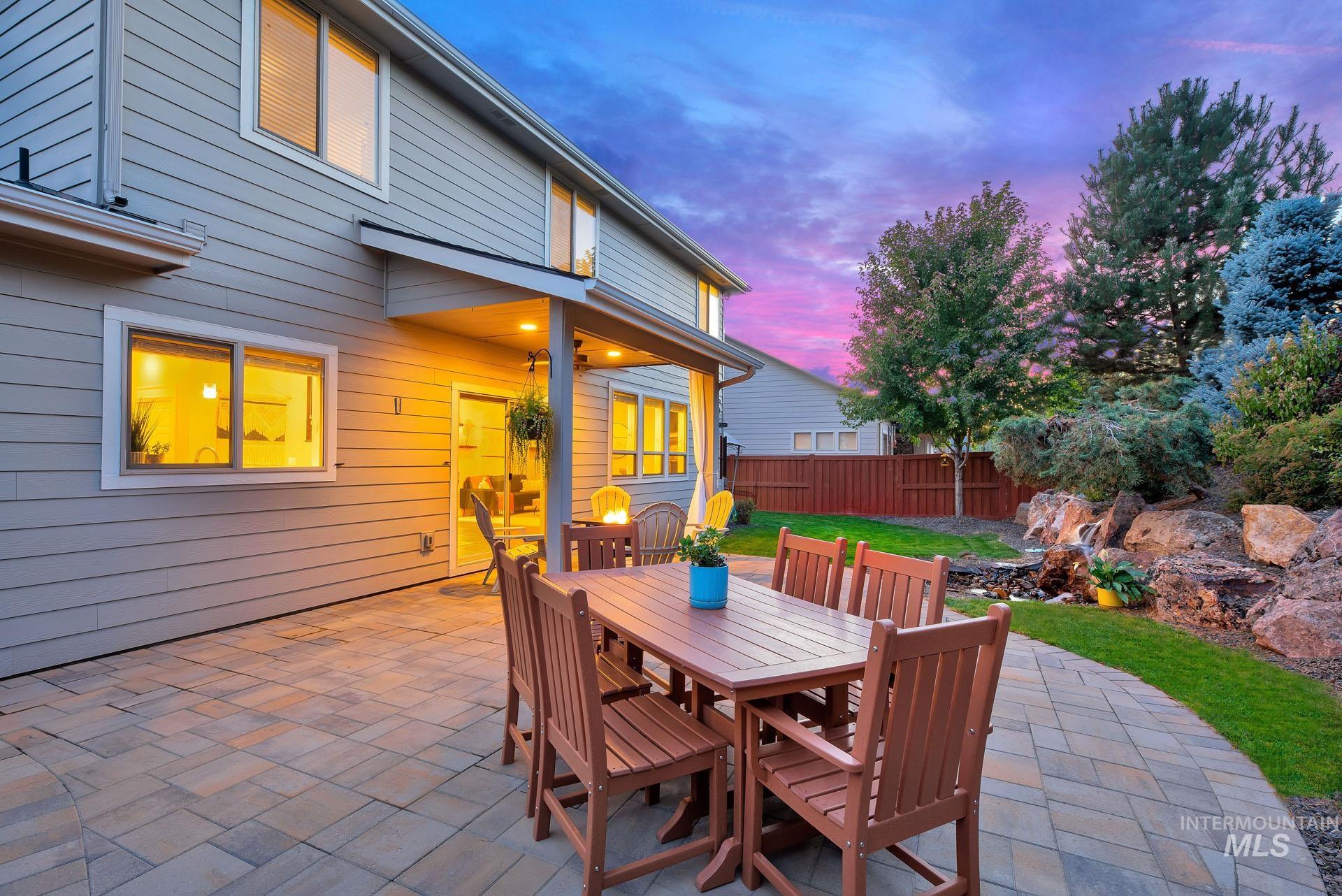 9236 W Whitecrest St, Star, Idaho 83669-5963, 4 Bedrooms, 2.5 Bathrooms, Residential For Sale, Price $624,900, 98925466