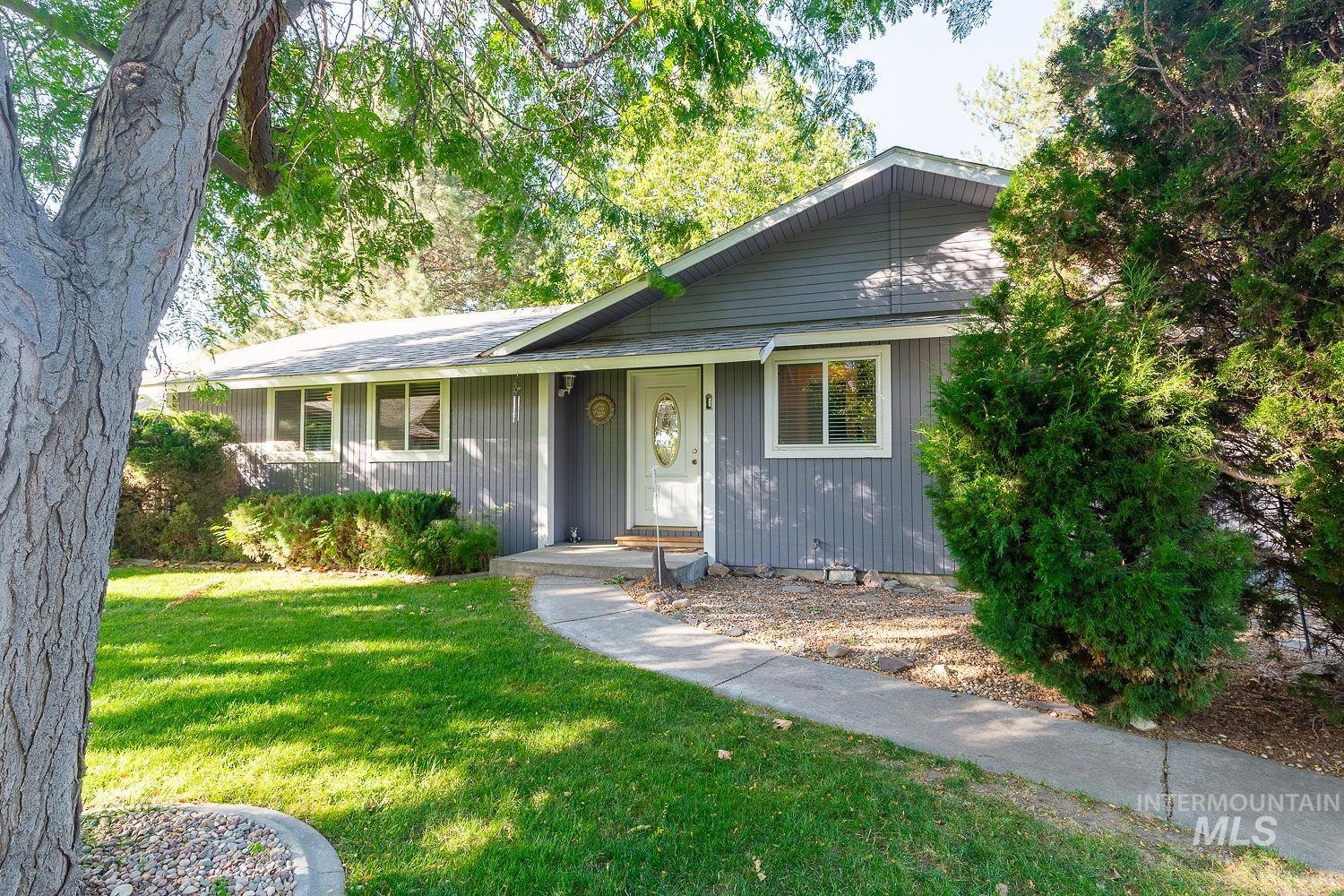 1119 W Holland Ave, Nampa, Idaho 83651, 4 Bedrooms, 1.5 Bathrooms, Residential For Sale, Price $349,900, 98925467