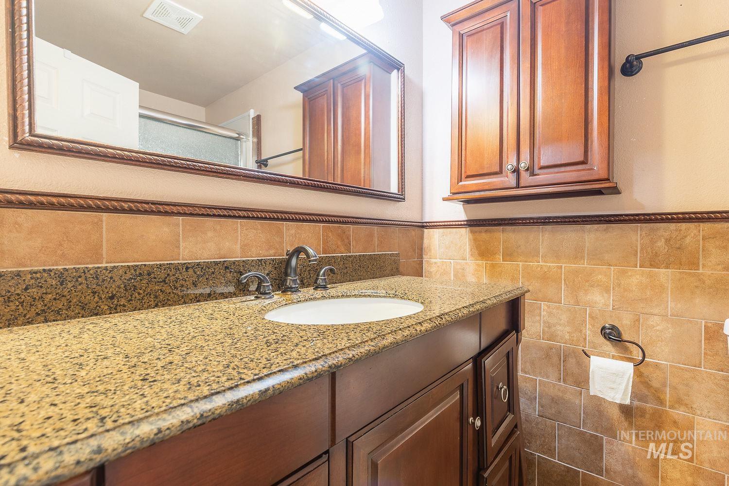1119 W Holland Ave, Nampa, Idaho 83651, 4 Bedrooms, 1.5 Bathrooms, Residential For Sale, Price $349,900, 98925467