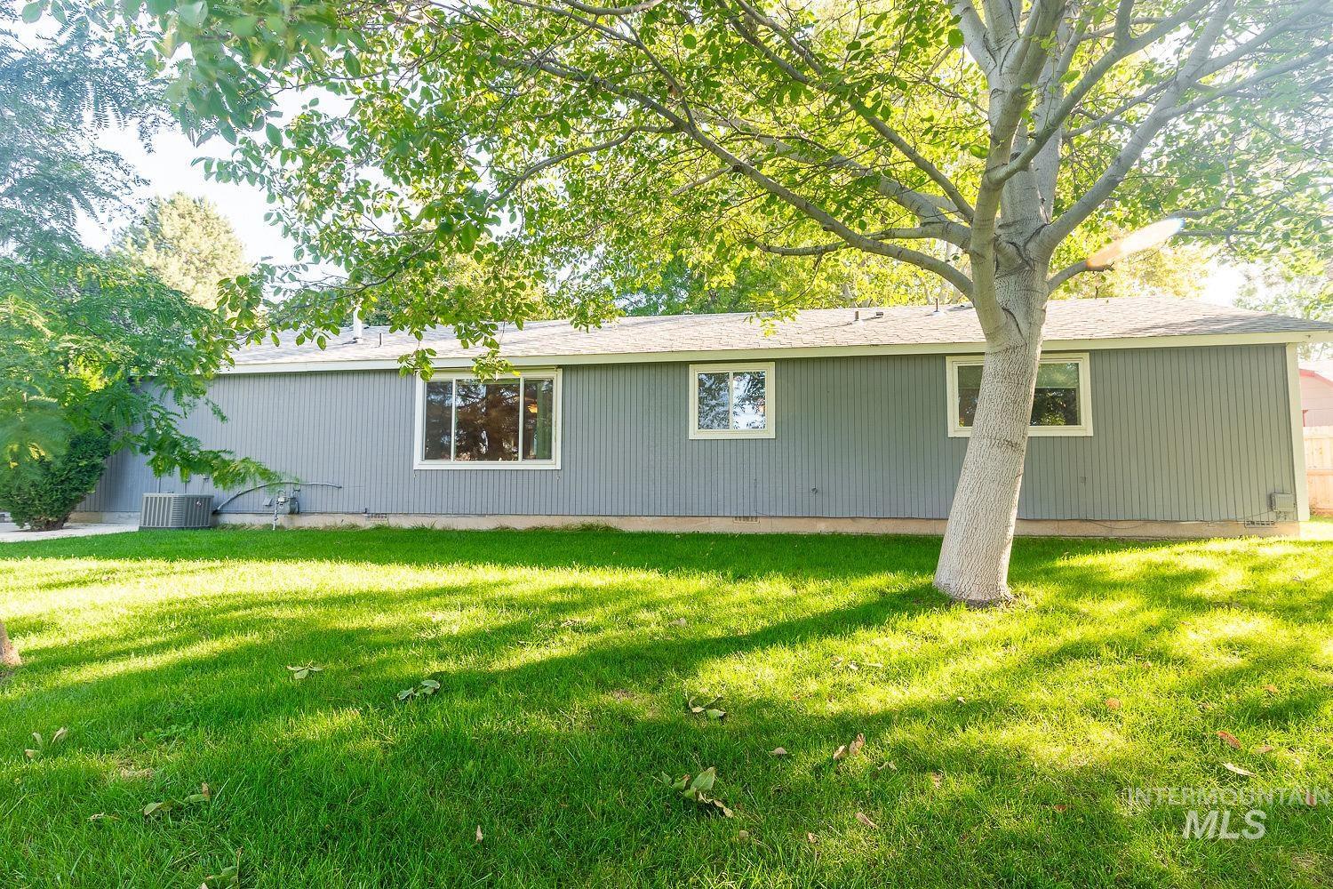 1119 W Holland Ave, Nampa, Idaho 83651, 4 Bedrooms, 1.5 Bathrooms, Residential For Sale, Price $349,900, 98925467