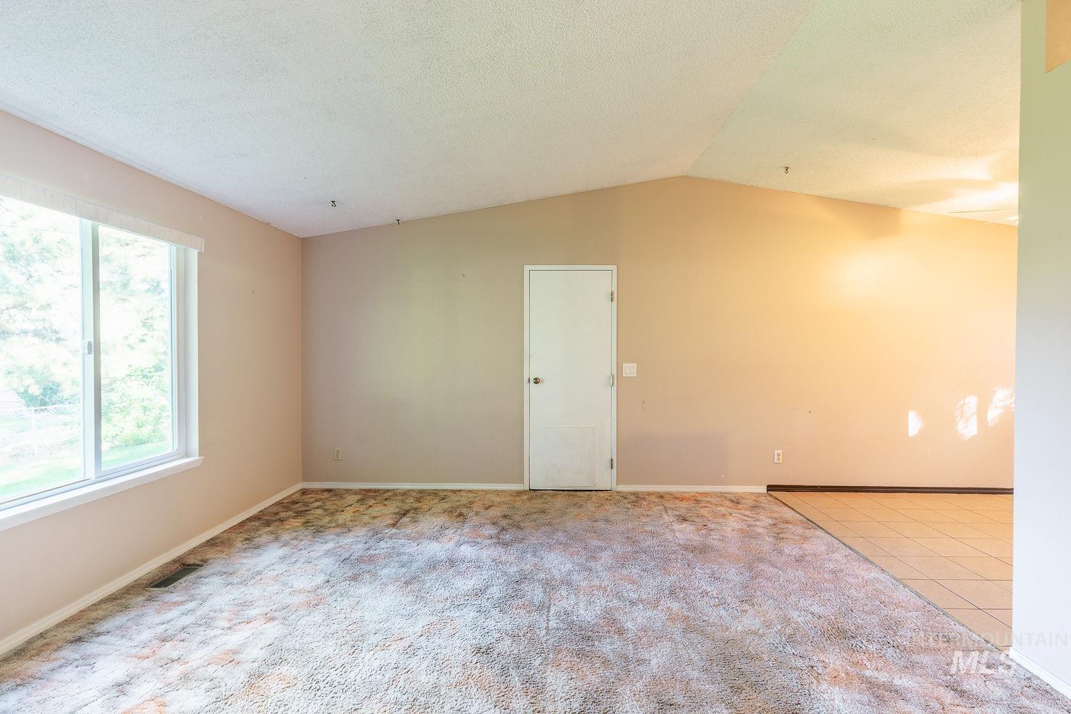 1119 W Holland Ave, Nampa, Idaho 83651, 4 Bedrooms, 1.5 Bathrooms, Residential For Sale, Price $349,900, 98925467