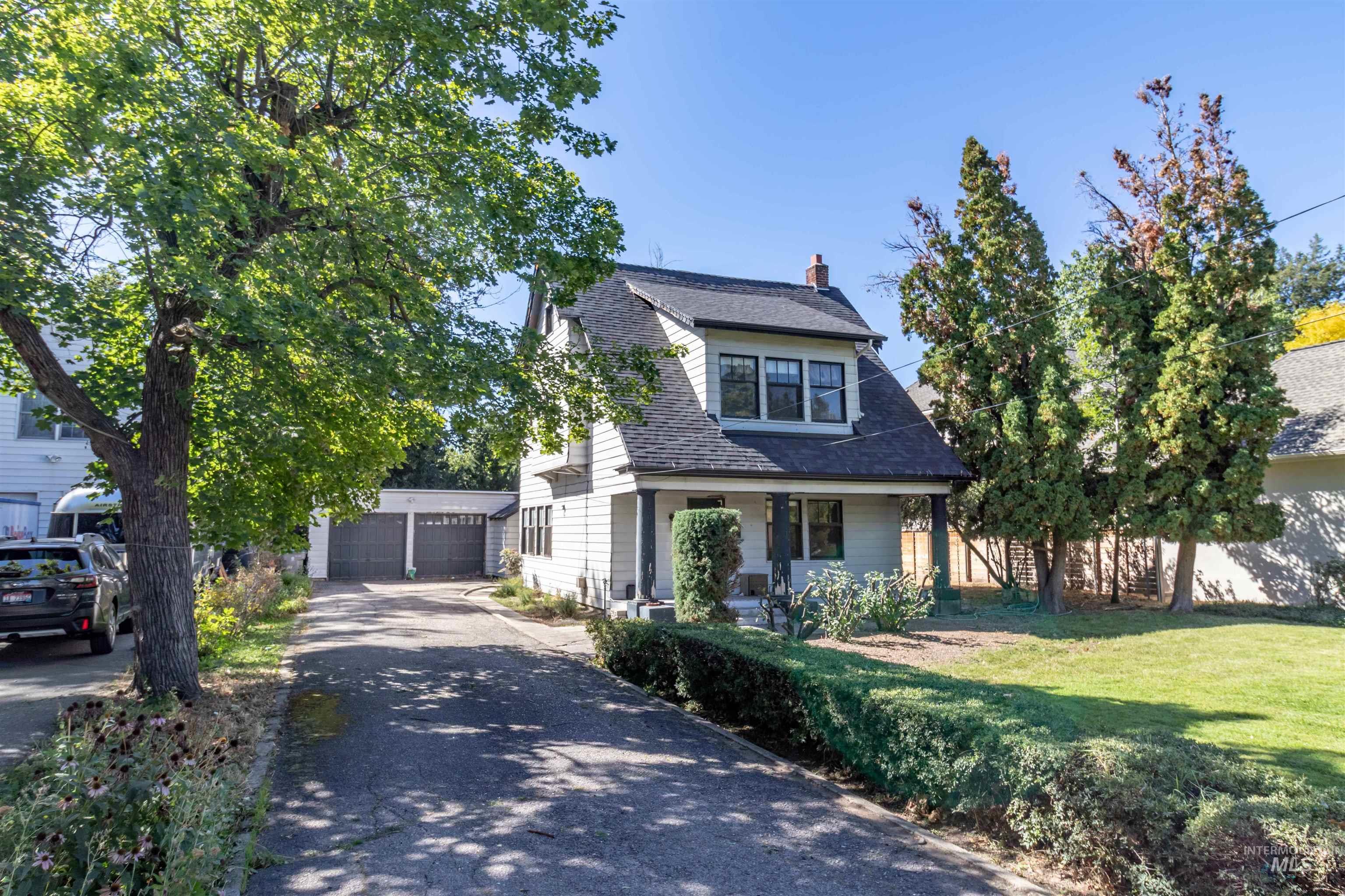 1703 E Warm Springs, Boise, Idaho 83712, 4 Bedrooms, 2 Bathrooms, Residential For Sale, Price $499,000, 98925470