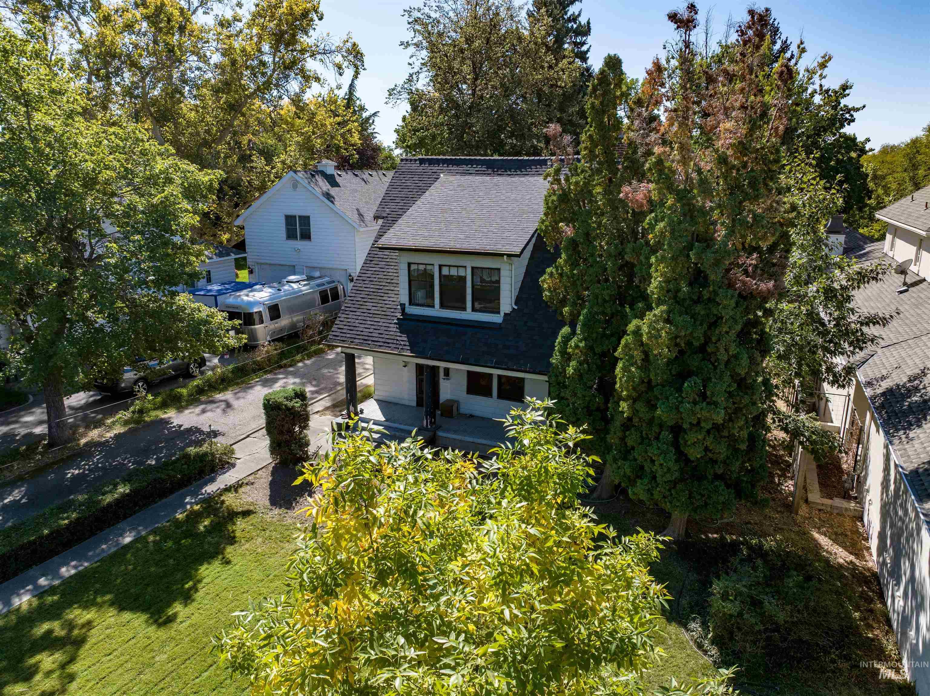 1703 E Warm Springs, Boise, Idaho 83712, 4 Bedrooms, 2 Bathrooms, Residential For Sale, Price $499,000, 98925470