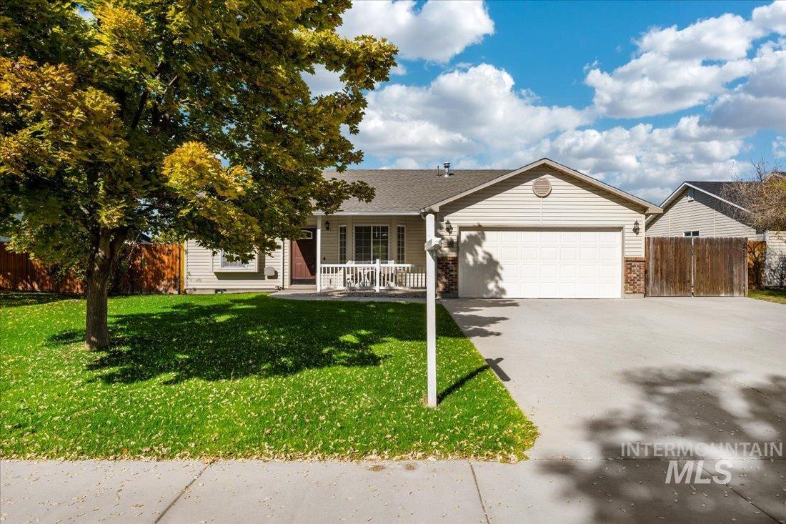 1500 W Blaine Ave, Nampa, Idaho 83651-7678, 3 Bedrooms, 2 Bathrooms, Residential For Sale, Price $350,000, 98925473