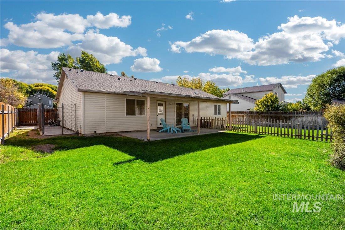 1500 W Blaine Ave, Nampa, Idaho 83651-7678, 3 Bedrooms, 2 Bathrooms, Residential For Sale, Price $350,000,MLS 98925473