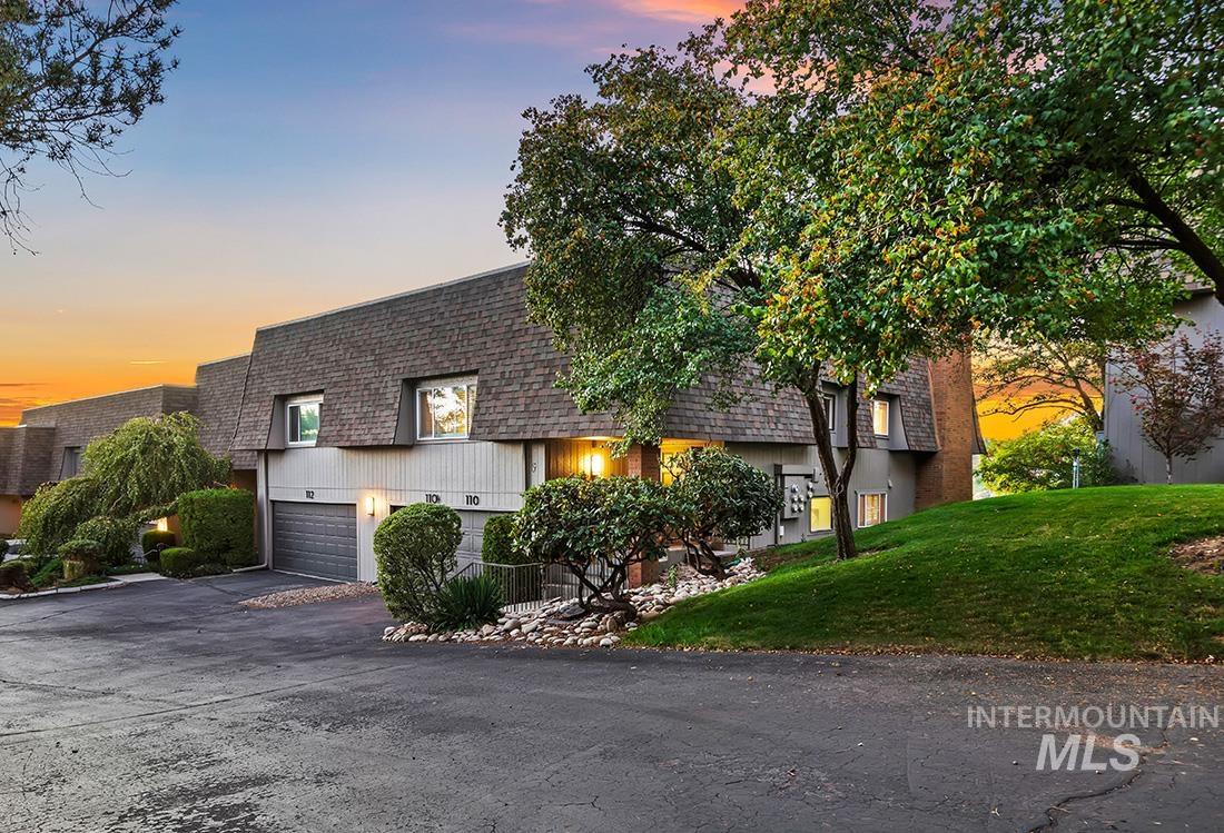 110 & 110 W Braemere Rd, Boise, Idaho 83702, 2 Bedrooms, 2 Bathrooms, Residential Income For Sale, Price $1,088,000, 98925478