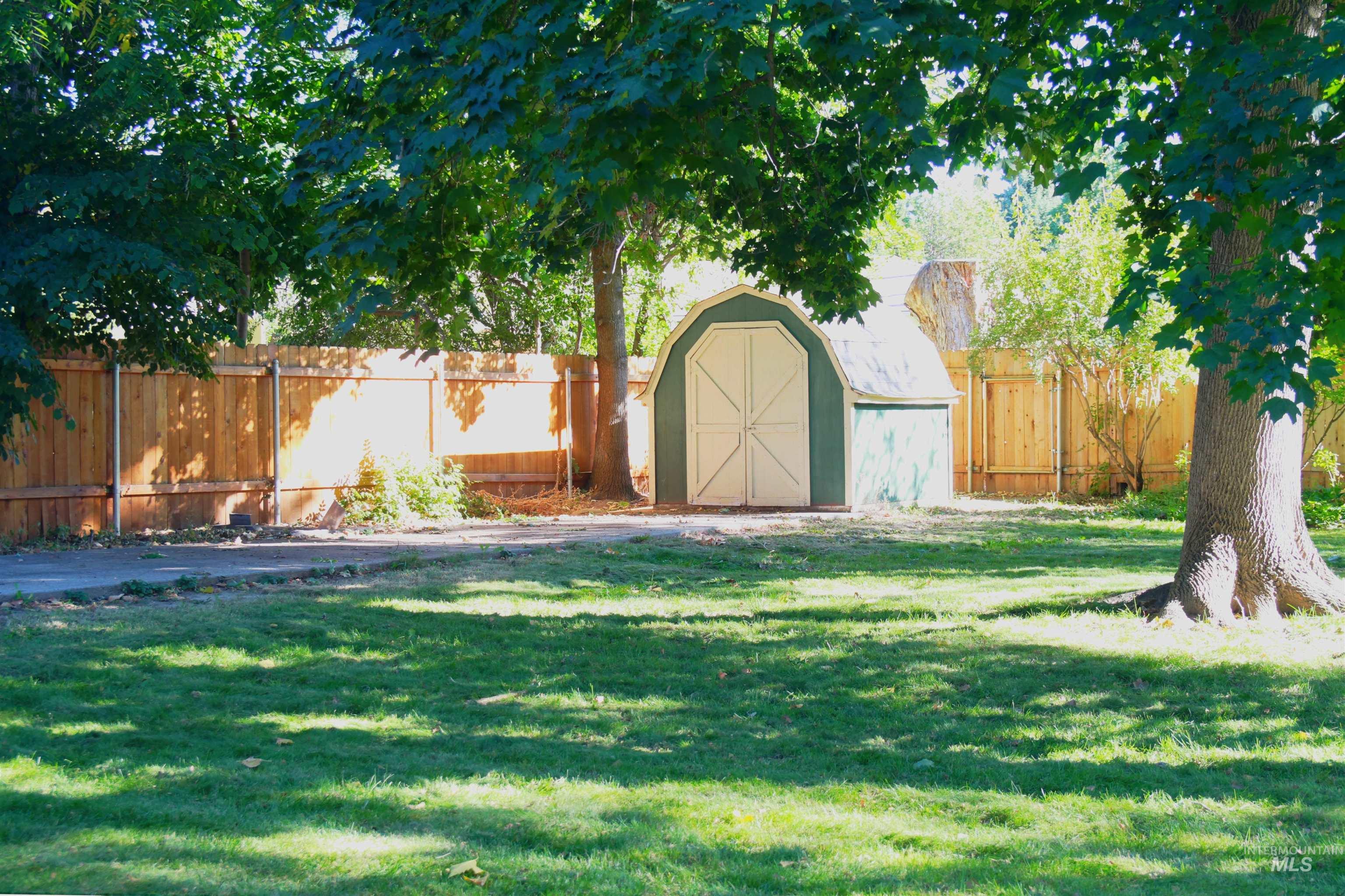 3421 W Rose Hill St., Boise, Idaho 83705, 3 Bedrooms, 2 Bathrooms, Residential For Sale, Price $640,000, 98925479