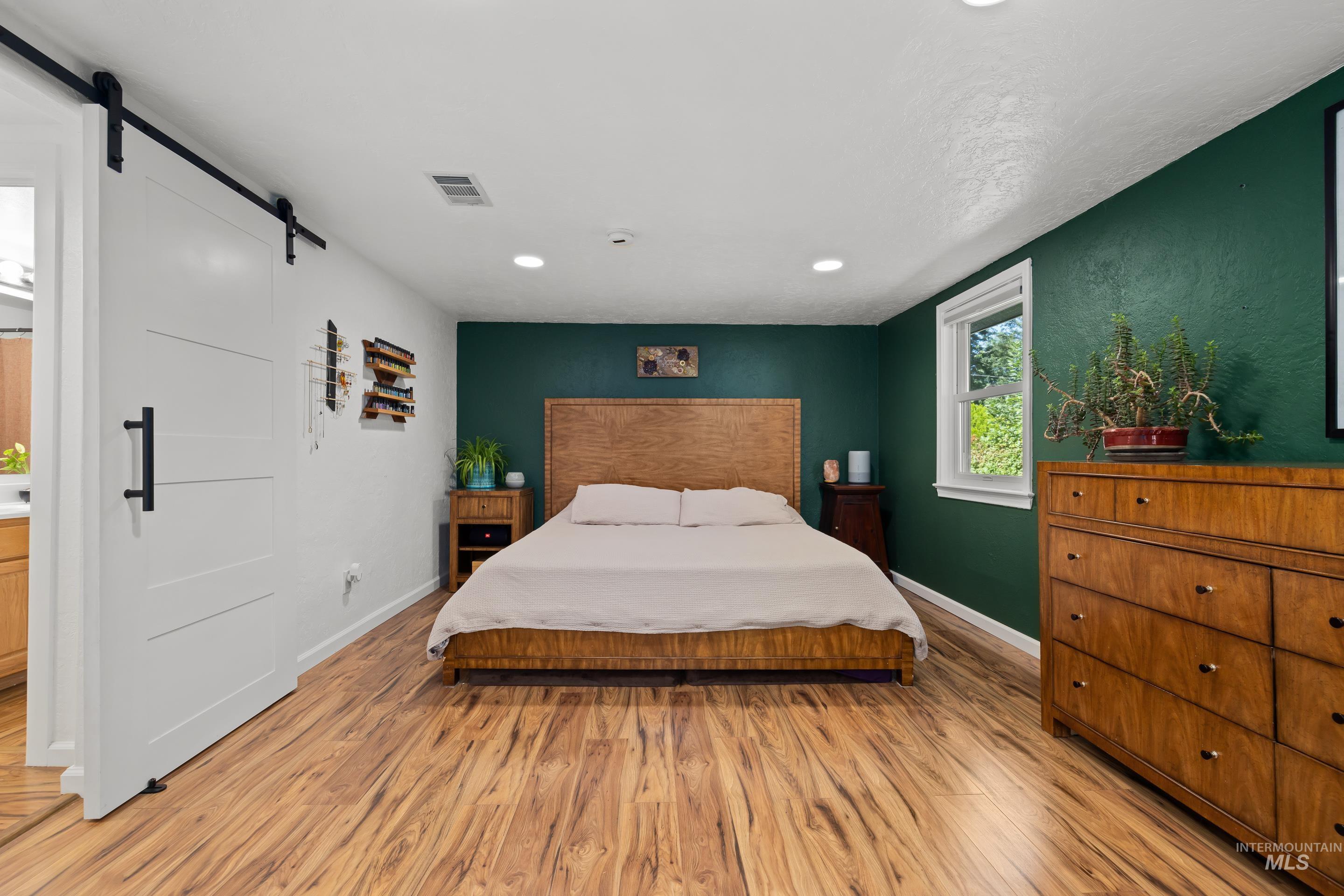 3005 N 28th, Boise, Idaho 83703, 2 Bedrooms, 1 Bathroom, Residential For Sale, Price $465,000, 98925481