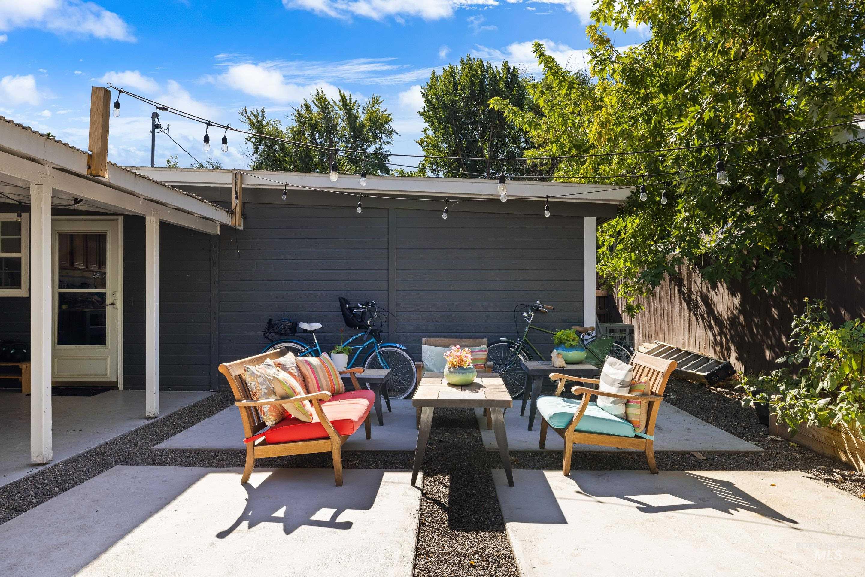 3005 N 28th, Boise, Idaho 83703, 2 Bedrooms, 1 Bathroom, Residential For Sale, Price $465,000, 98925481