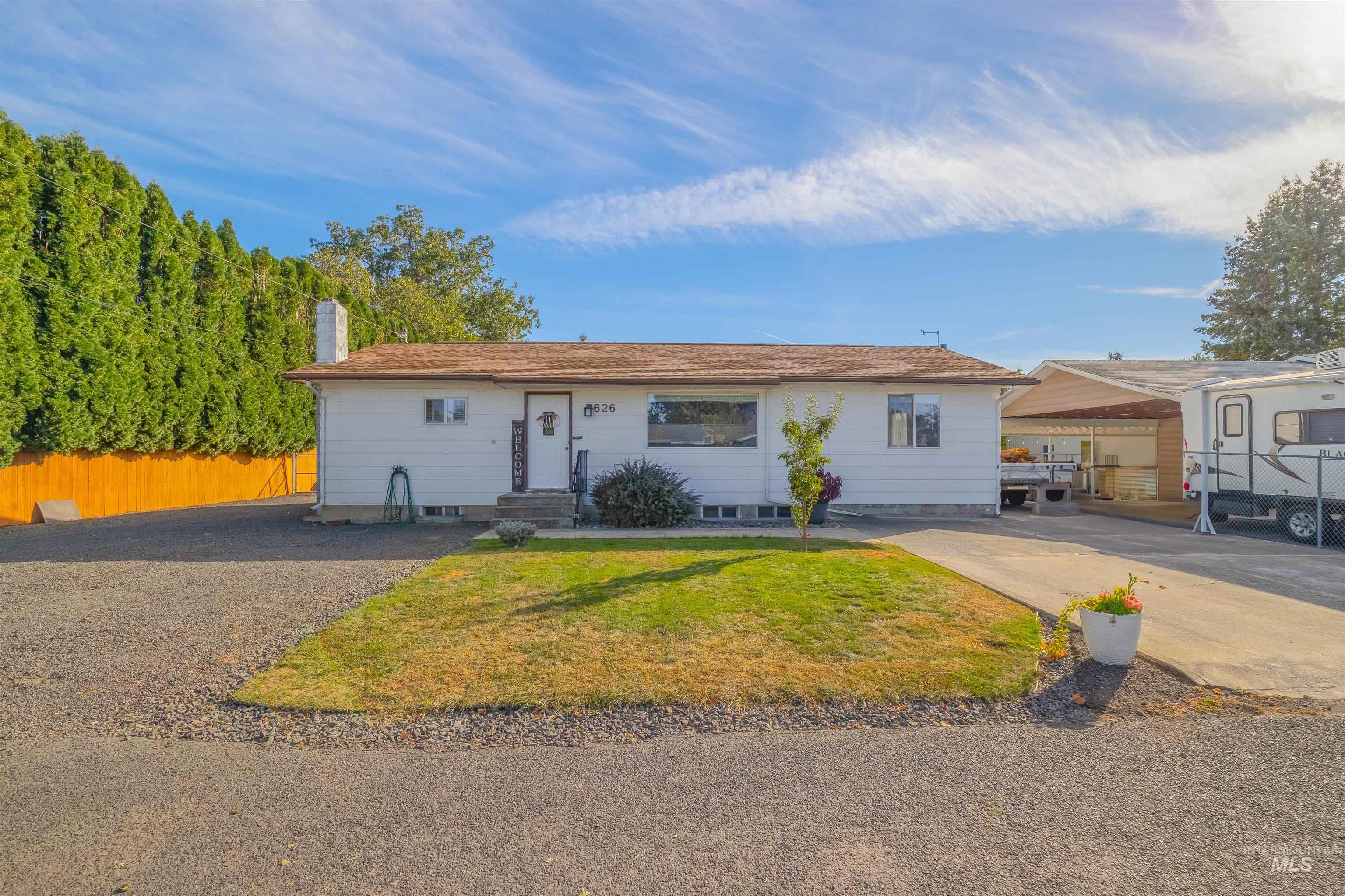 626 Airway Dr, Lewiston, Idaho 83501, 4 Bedrooms, 2 Bathrooms, Residential For Sale, Price $425,000, 98925488