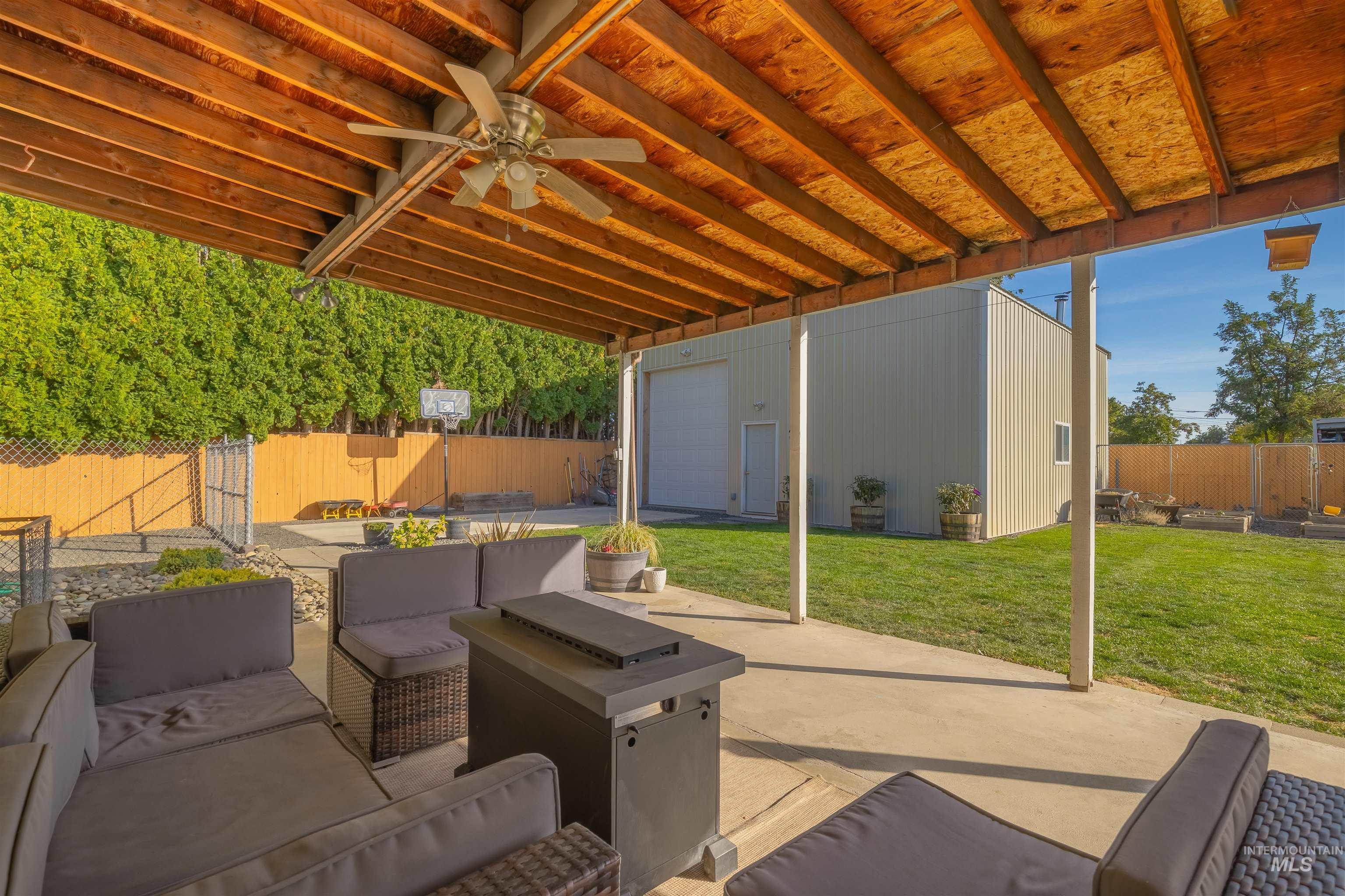 626 Airway Dr, Lewiston, Idaho 83501, 4 Bedrooms, 2 Bathrooms, Residential For Sale, Price $425,000, 98925488