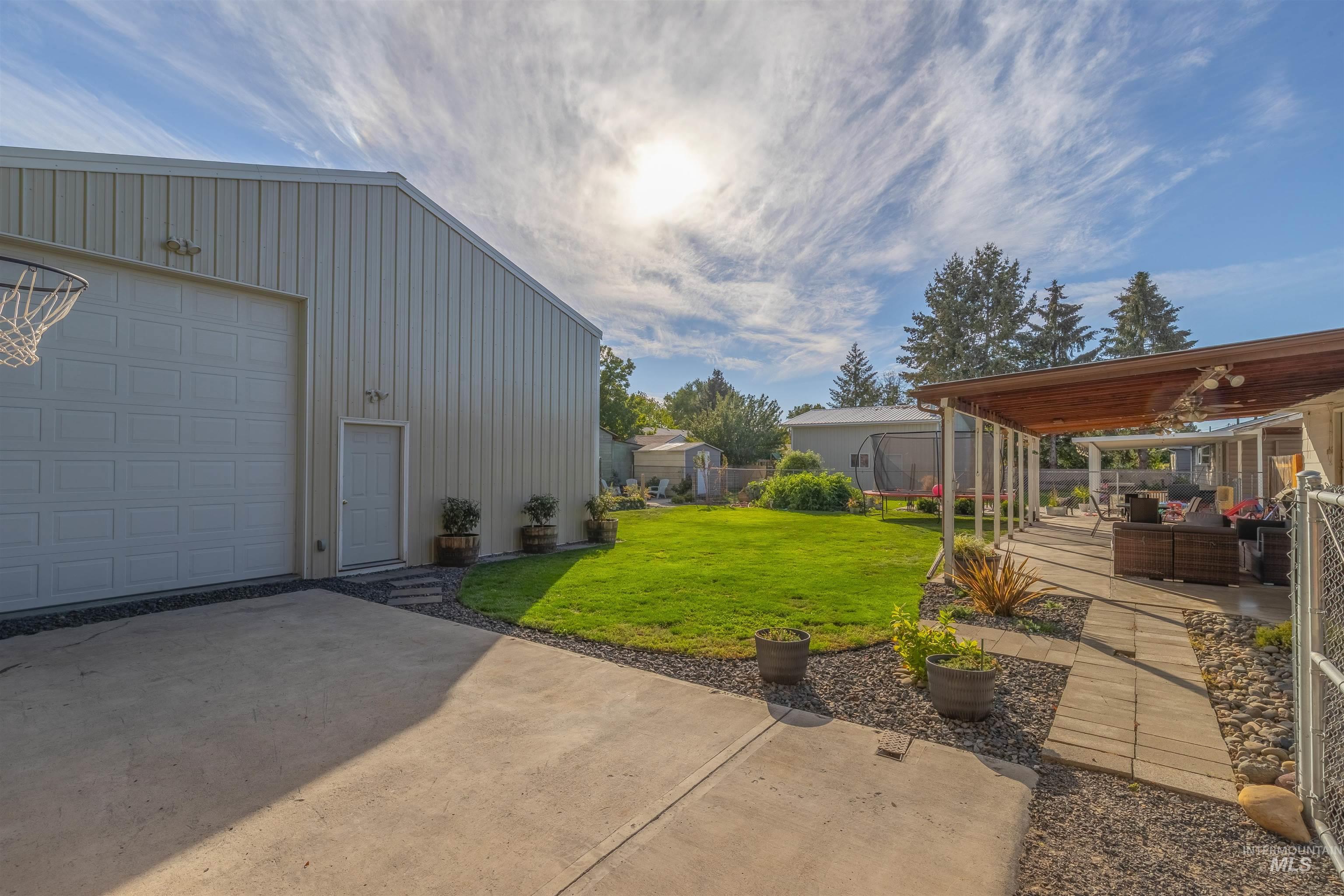 626 Airway Dr, Lewiston, Idaho 83501, 4 Bedrooms, 2 Bathrooms, Residential For Sale, Price $425,000, 98925488