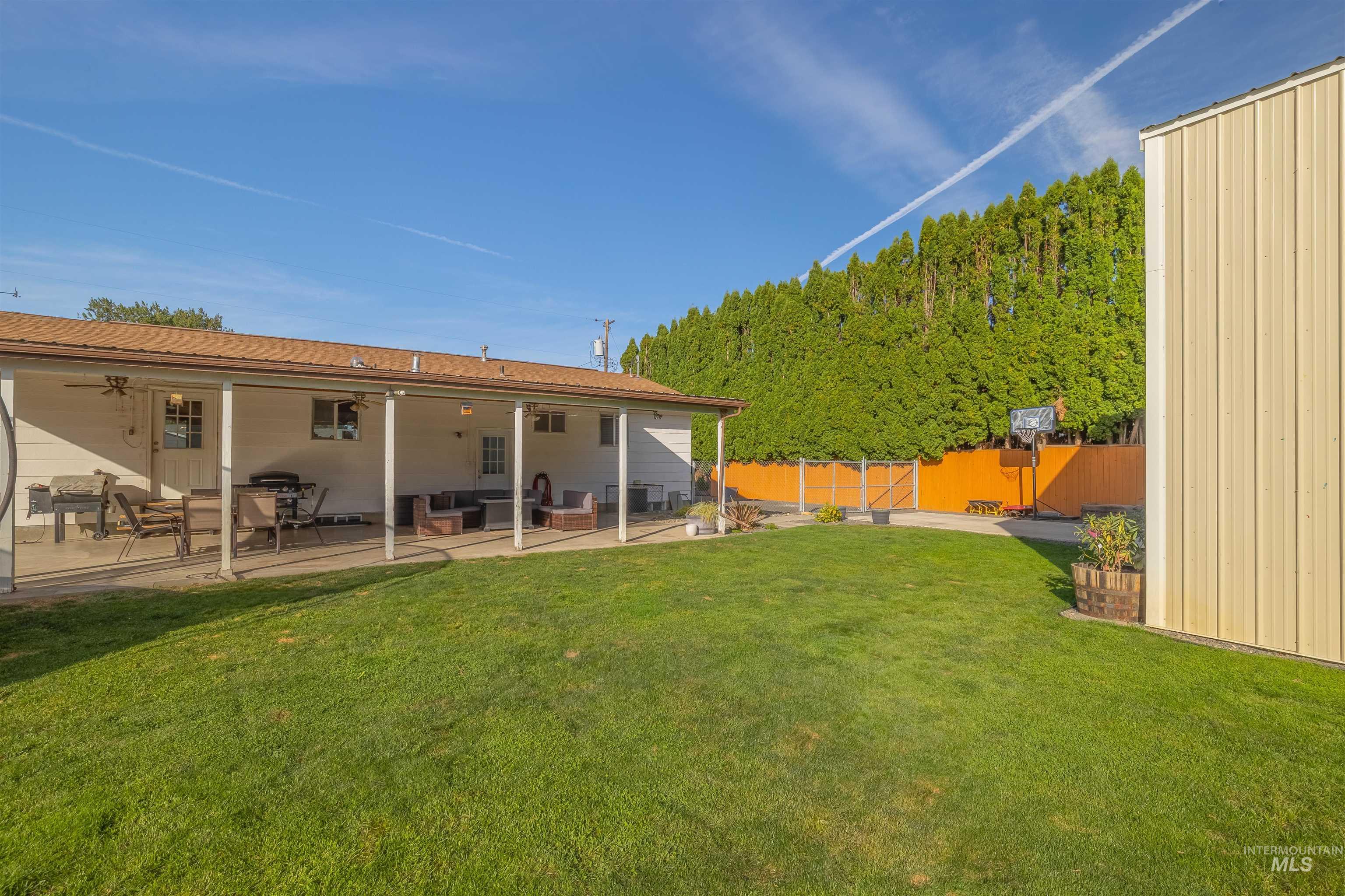 626 Airway Dr, Lewiston, Idaho 83501, 4 Bedrooms, 2 Bathrooms, Residential For Sale, Price $425,000, 98925488