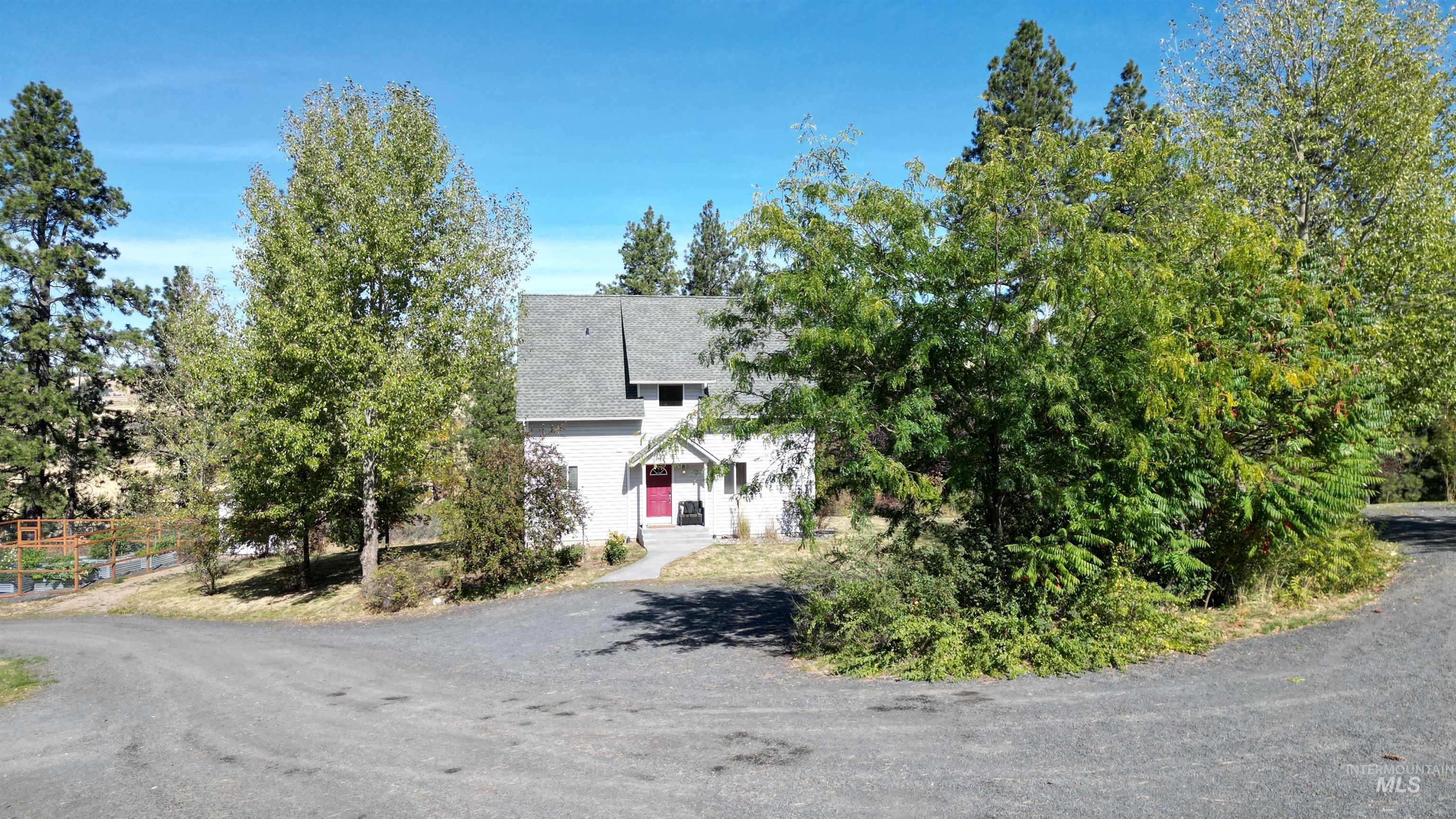 1111 Four Mile Rd, Viola, Idaho 83872, 3 Bedrooms, 2 Bathrooms, Residential For Sale, Price $804,900, 98925489