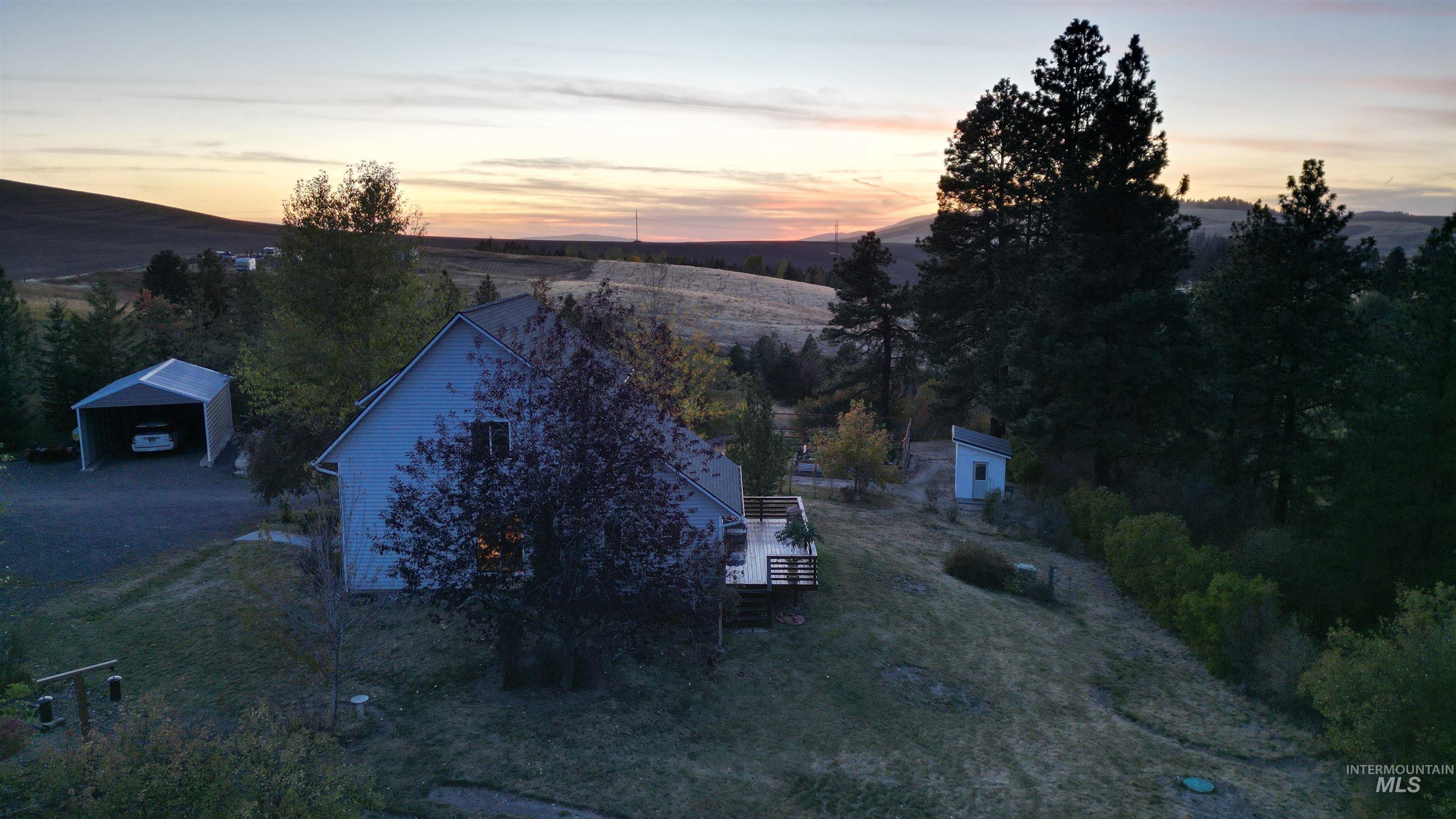 1111 Four Mile Rd, Viola, Idaho 83872, 3 Bedrooms, 2 Bathrooms, Residential For Sale, Price $804,900, 98925489