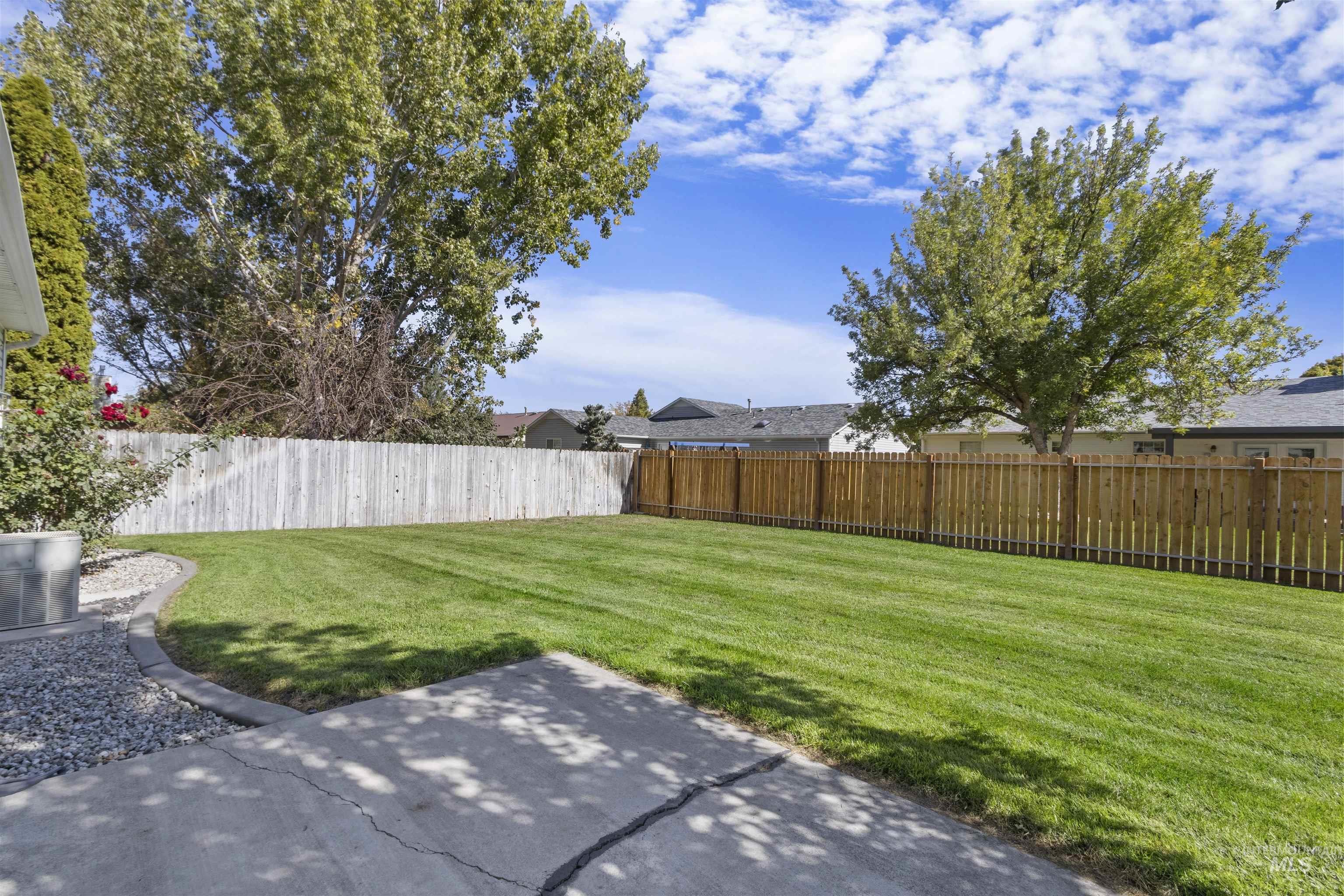 1210 Blake St. N., Twin Falls, Idaho 83301, 3 Bedrooms, 2 Bathrooms, Residential For Sale, Price $315,000, 98925491