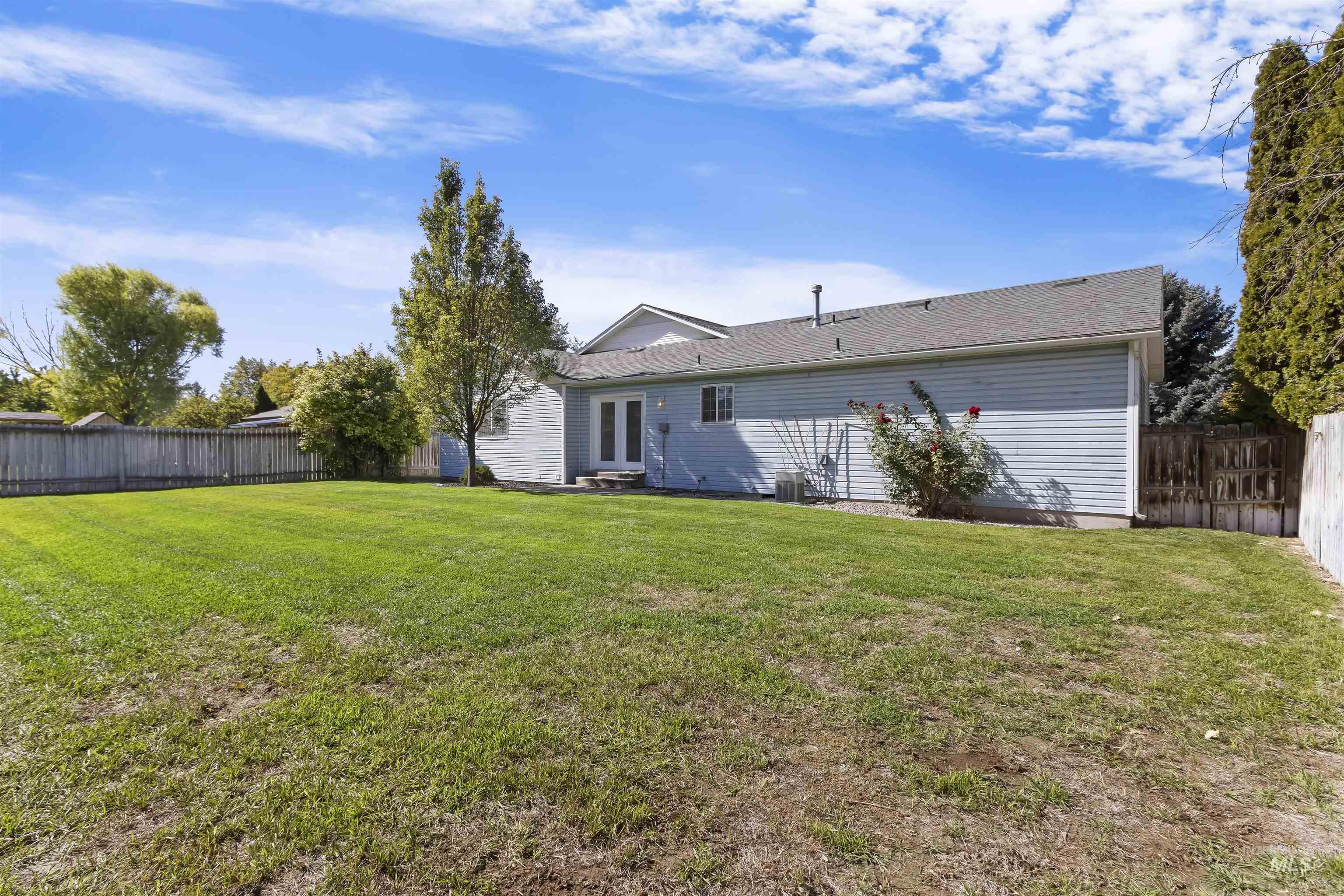 1210 Blake St. N., Twin Falls, Idaho 83301, 3 Bedrooms, 2 Bathrooms, Residential For Sale, Price $315,000, 98925491
