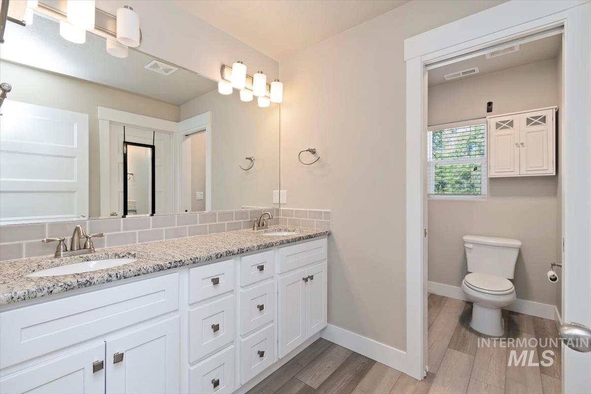 3003 W Moore St, Boise, Idaho 83702, 3 Bedrooms, 2.5 Bathrooms, Residential For Sale, Price $600,000, 98925492