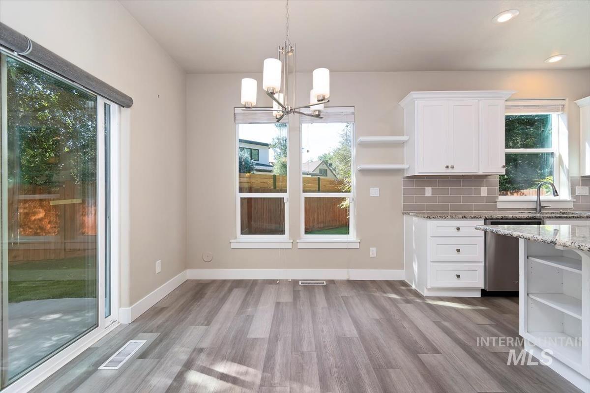 3003 W Moore St, Boise, Idaho 83702, 3 Bedrooms, 2.5 Bathrooms, Residential For Sale, Price $600,000, 98925492