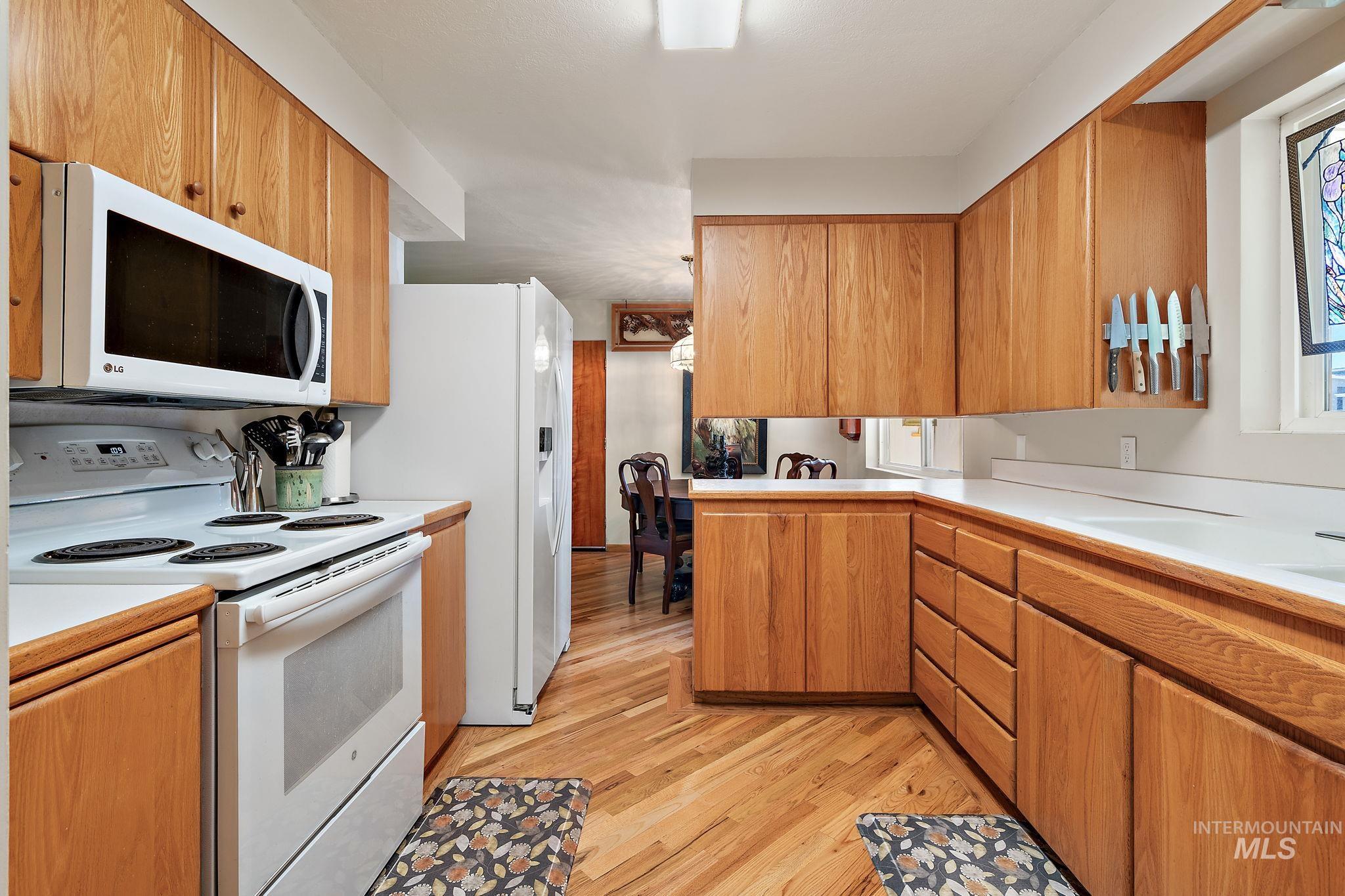 5120 W Cassia Street, Boise, Idaho 83705, 3 Bedrooms, 1 Bathroom, Residential For Sale, Price $419,999, 98925495