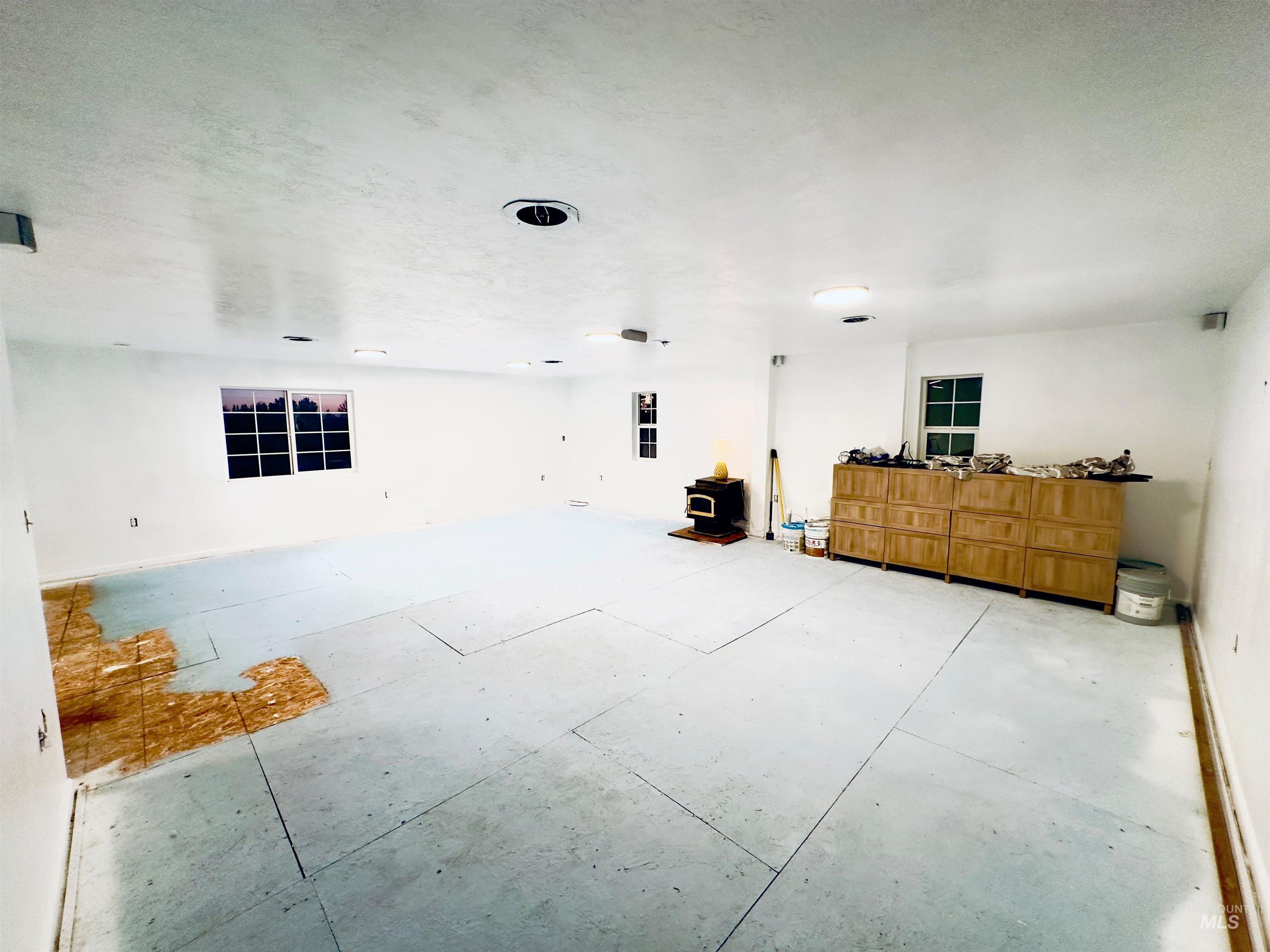 684 E 400 N, Rupert, Idaho 83350, 5 Bedrooms, 2.5 Bathrooms, Residential For Sale, Price $440,000, 98925496